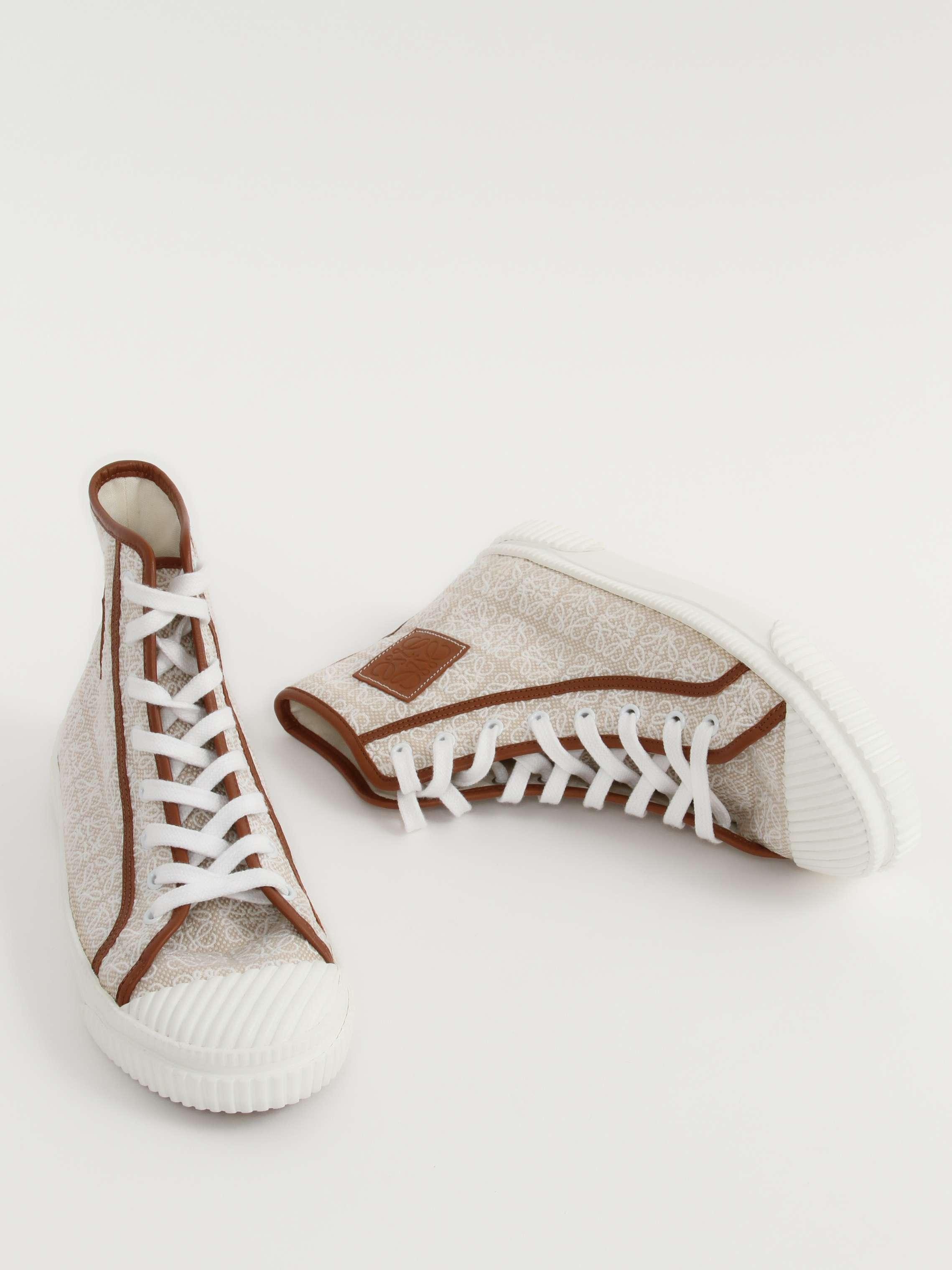 Loewe 40, фото 3