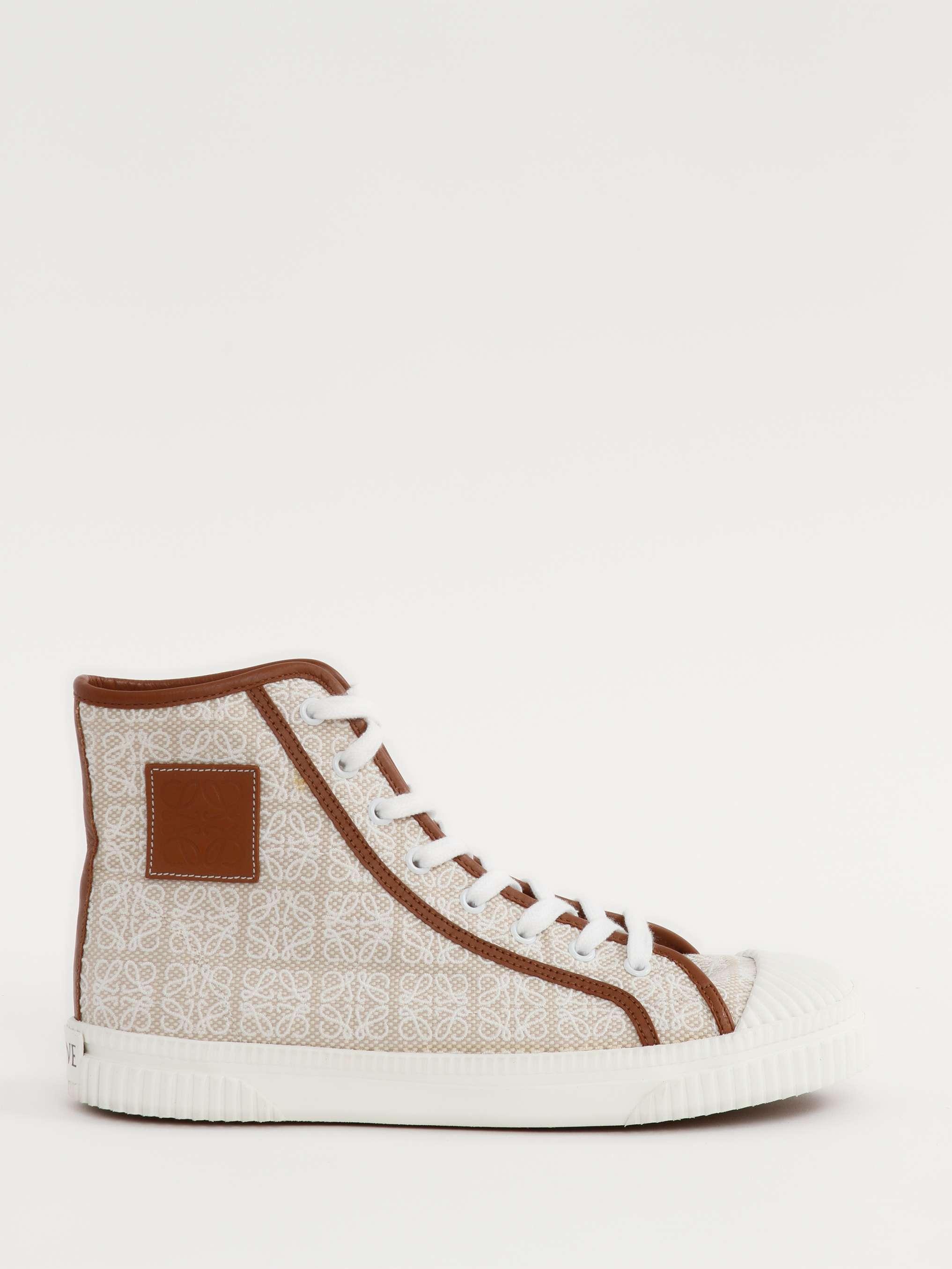 Loewe 40, фото 1