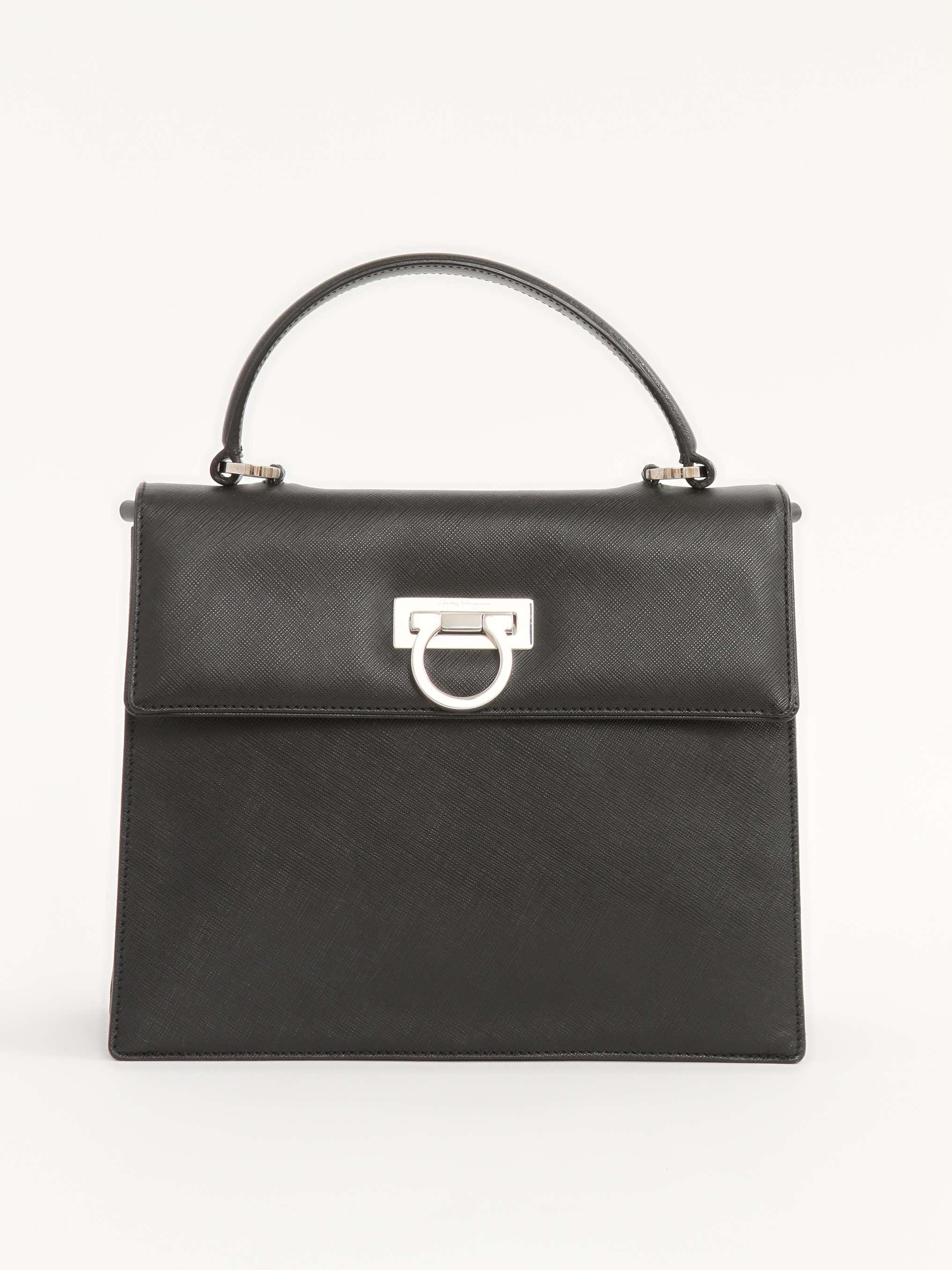 Salvatore Ferragamo Gancini, фото 1