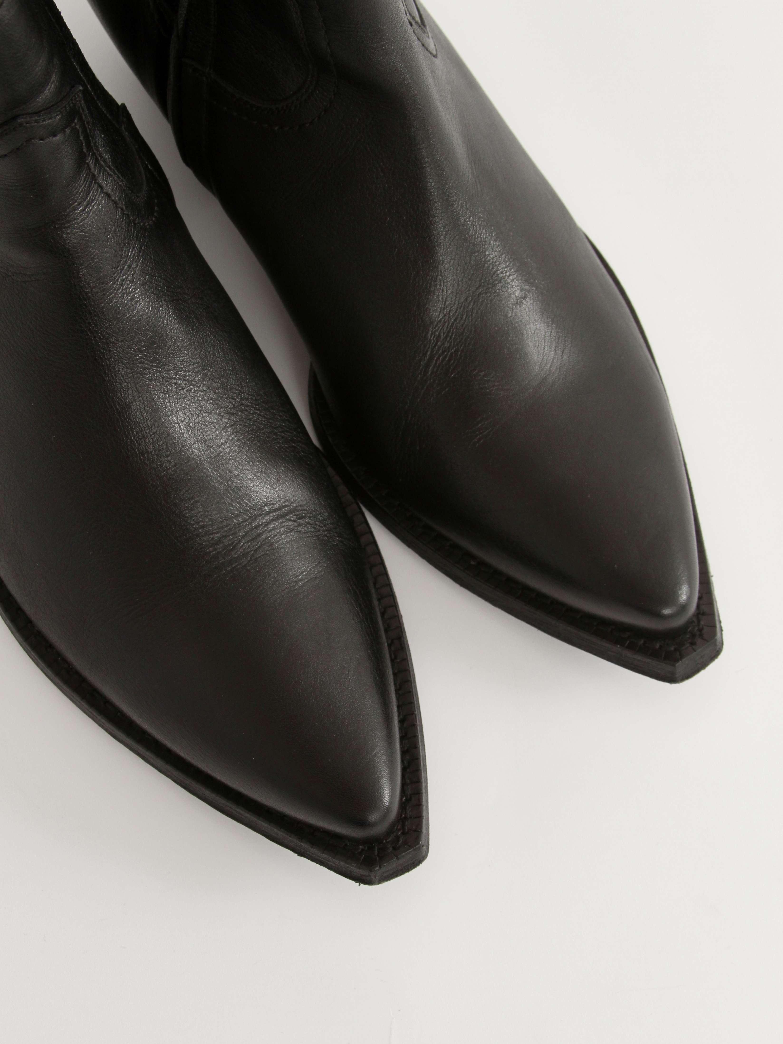 Saint Laurent 38, фото 4