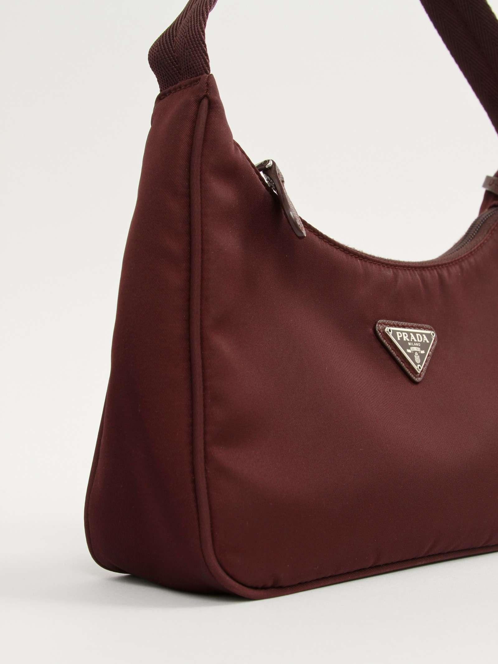 Prada Re-Edition 2000, фото 1