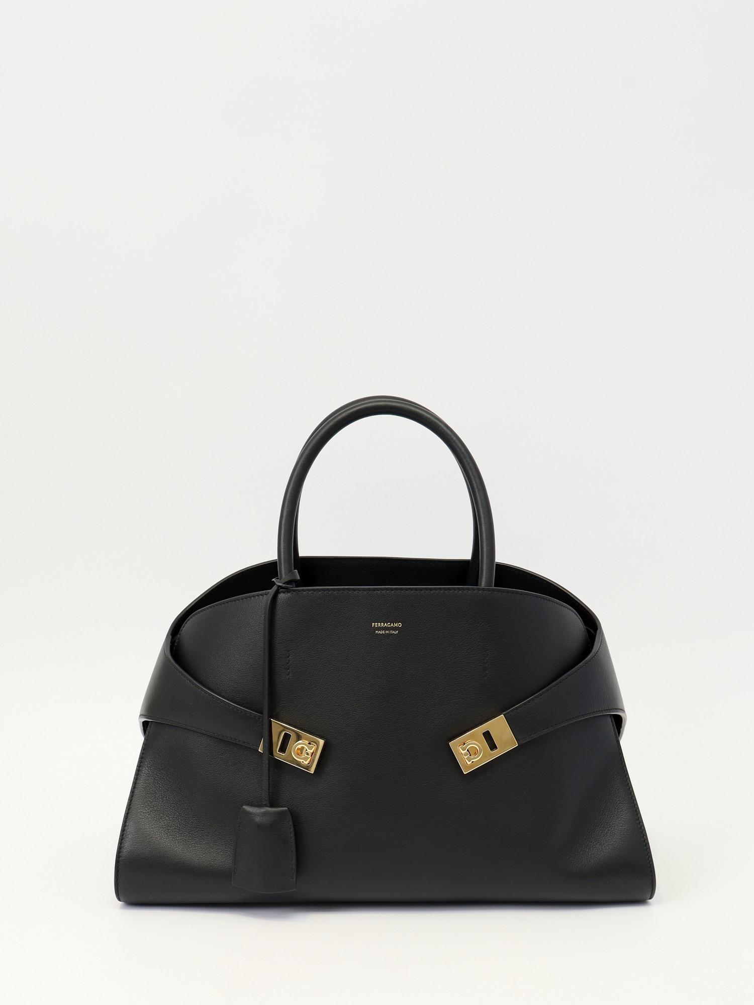 Salvatore Ferragamo Hug Bag , фото 1