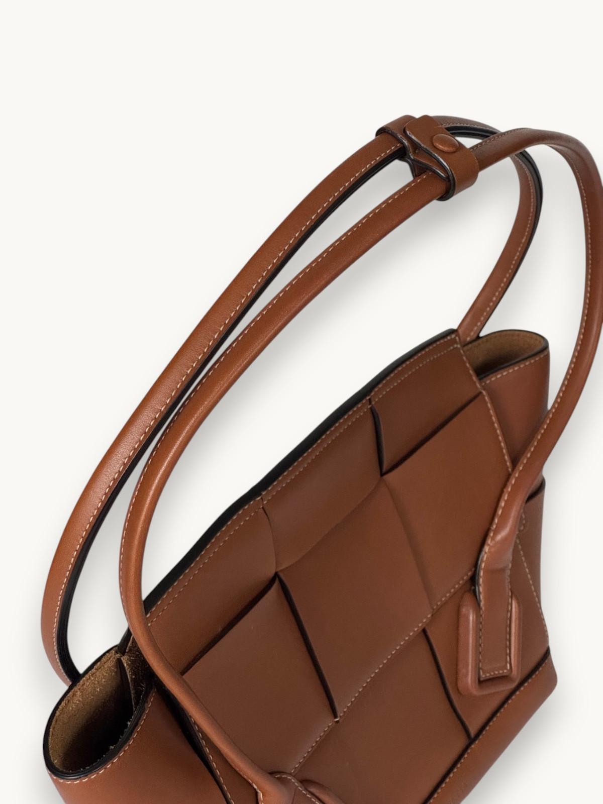 Bottega Veneta Arco , фото 4
