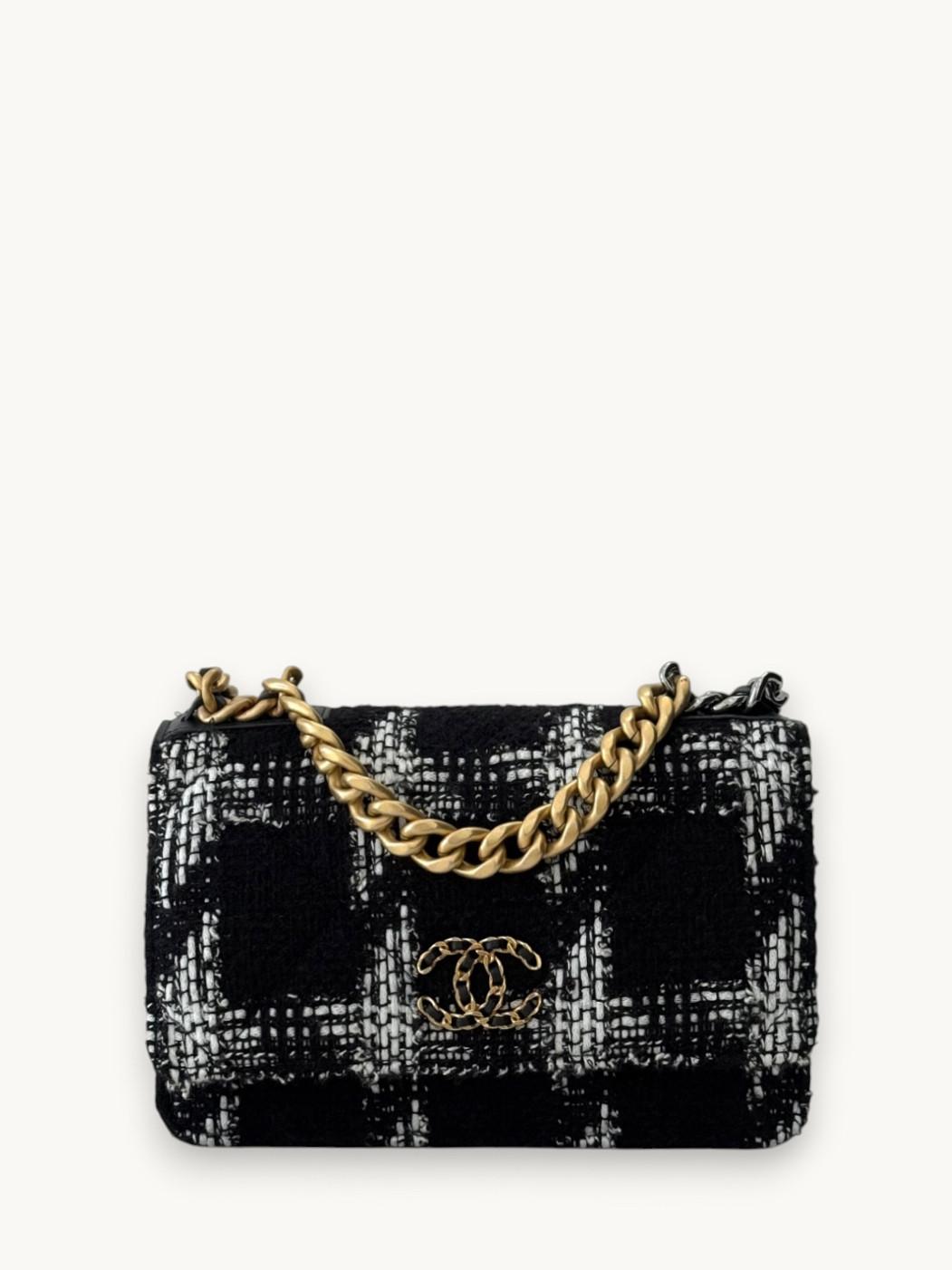 Chanel 19 , фото 1