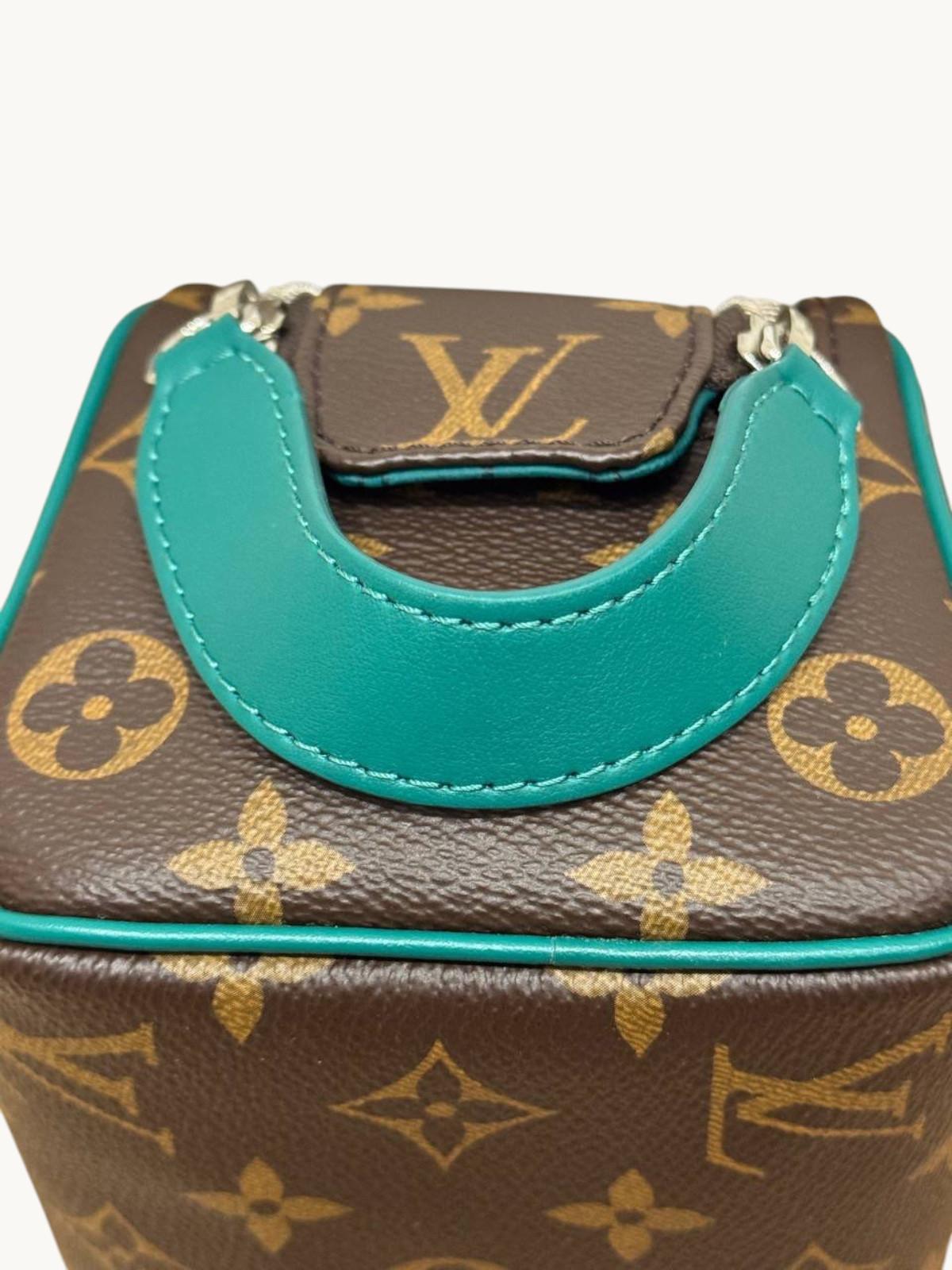 Louis Vuitton Dopp Kit , фото 4