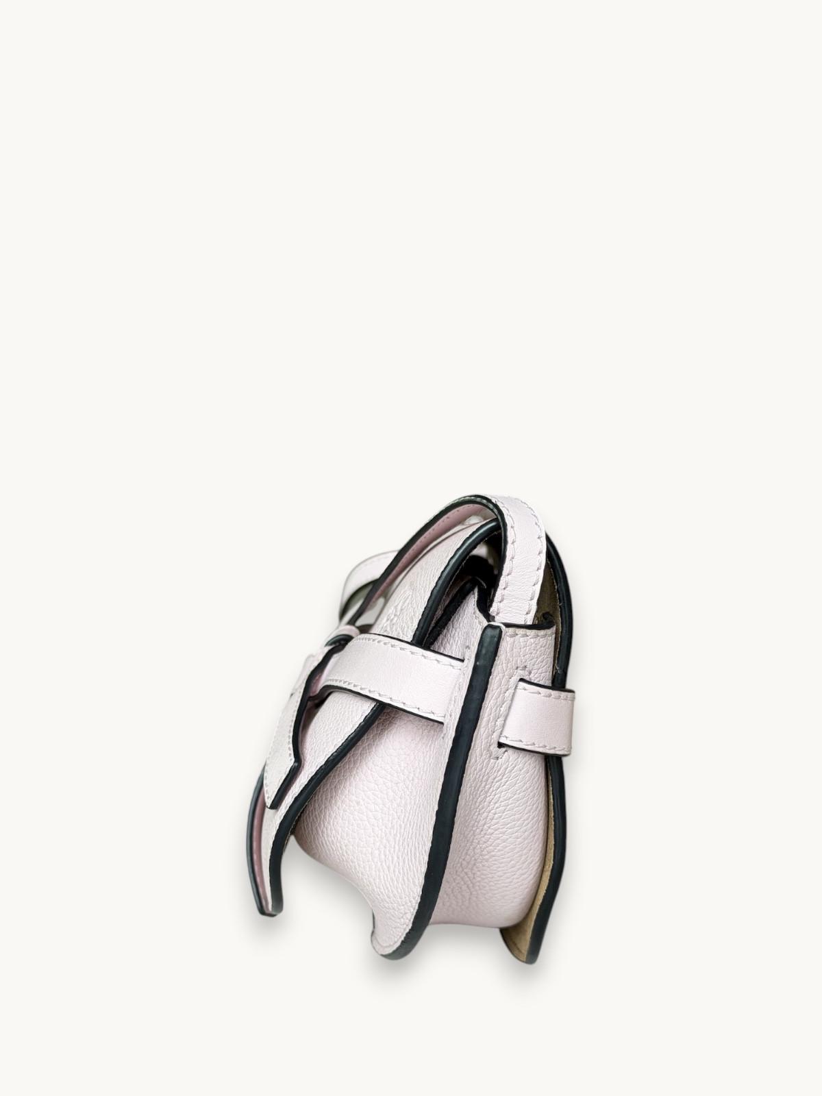 Loewe Gate , фото 3