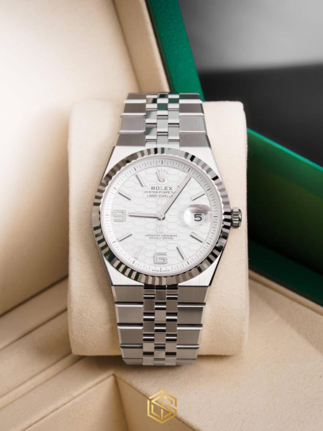 Rolex Land-Dweller 40, фото 4