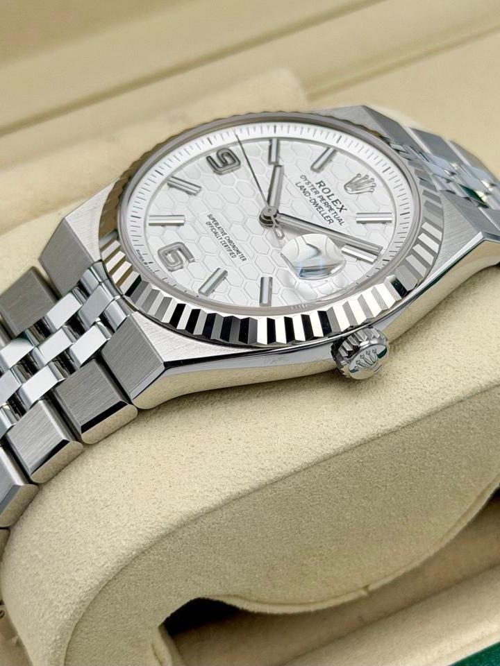 Rolex Land-Dweller 40, фото 3