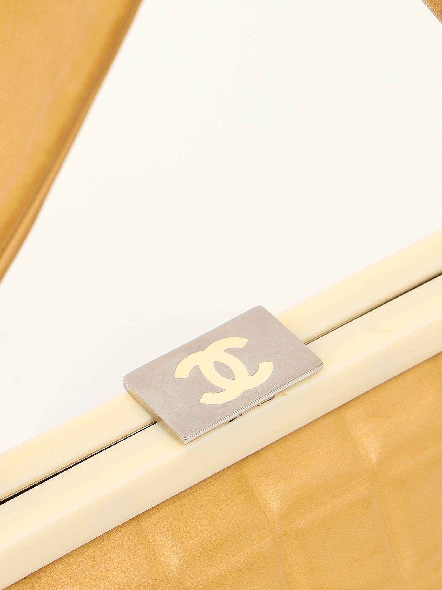 Chanel Chocolate Bar , фото 5