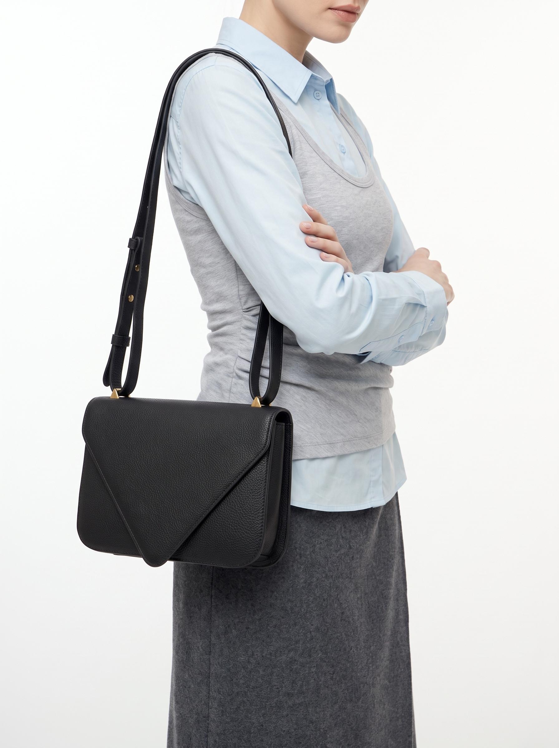 Bottega Veneta Mount , фото 2