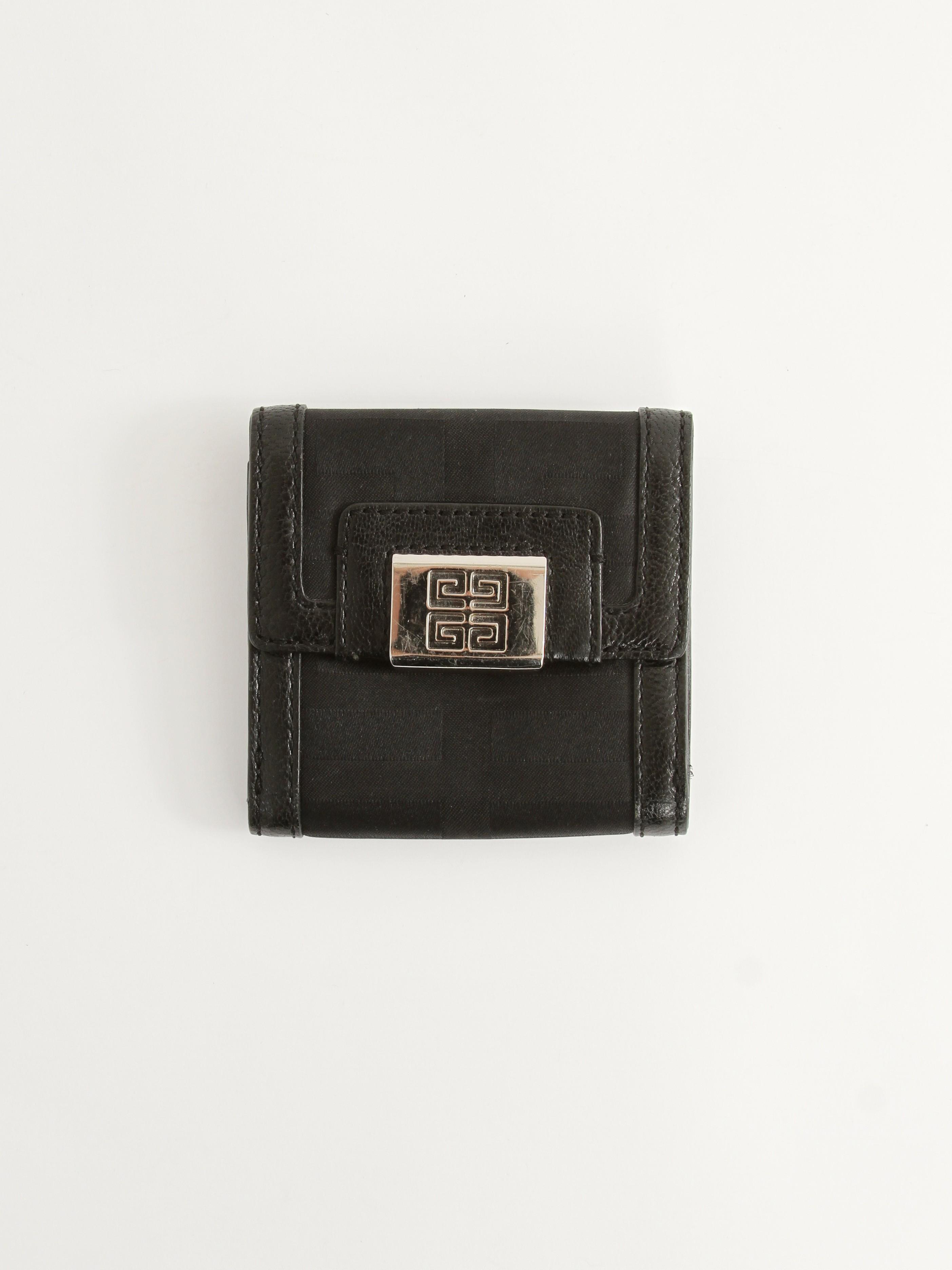 Givenchy  , фото 1