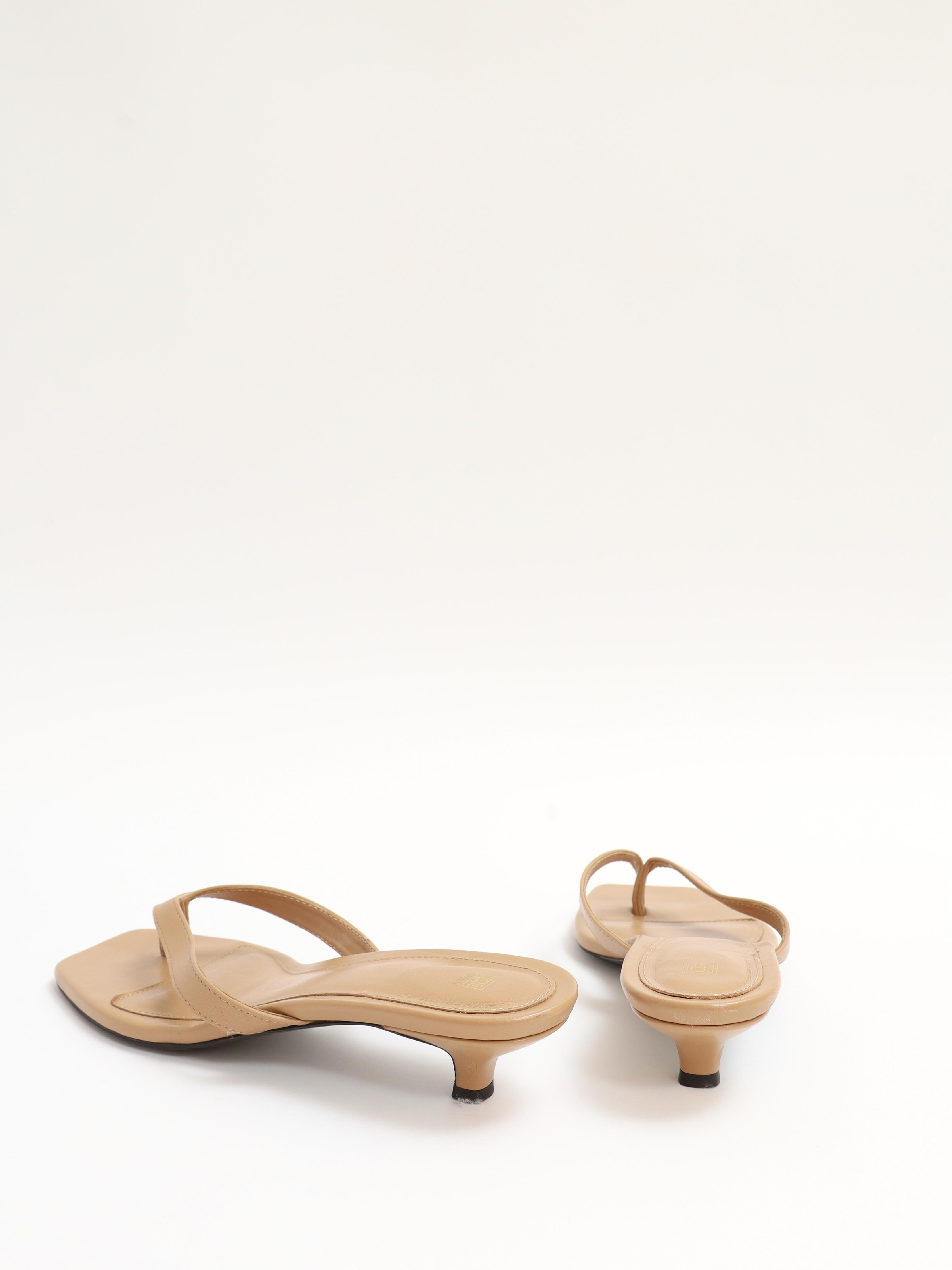 Toteme  38, фото 3