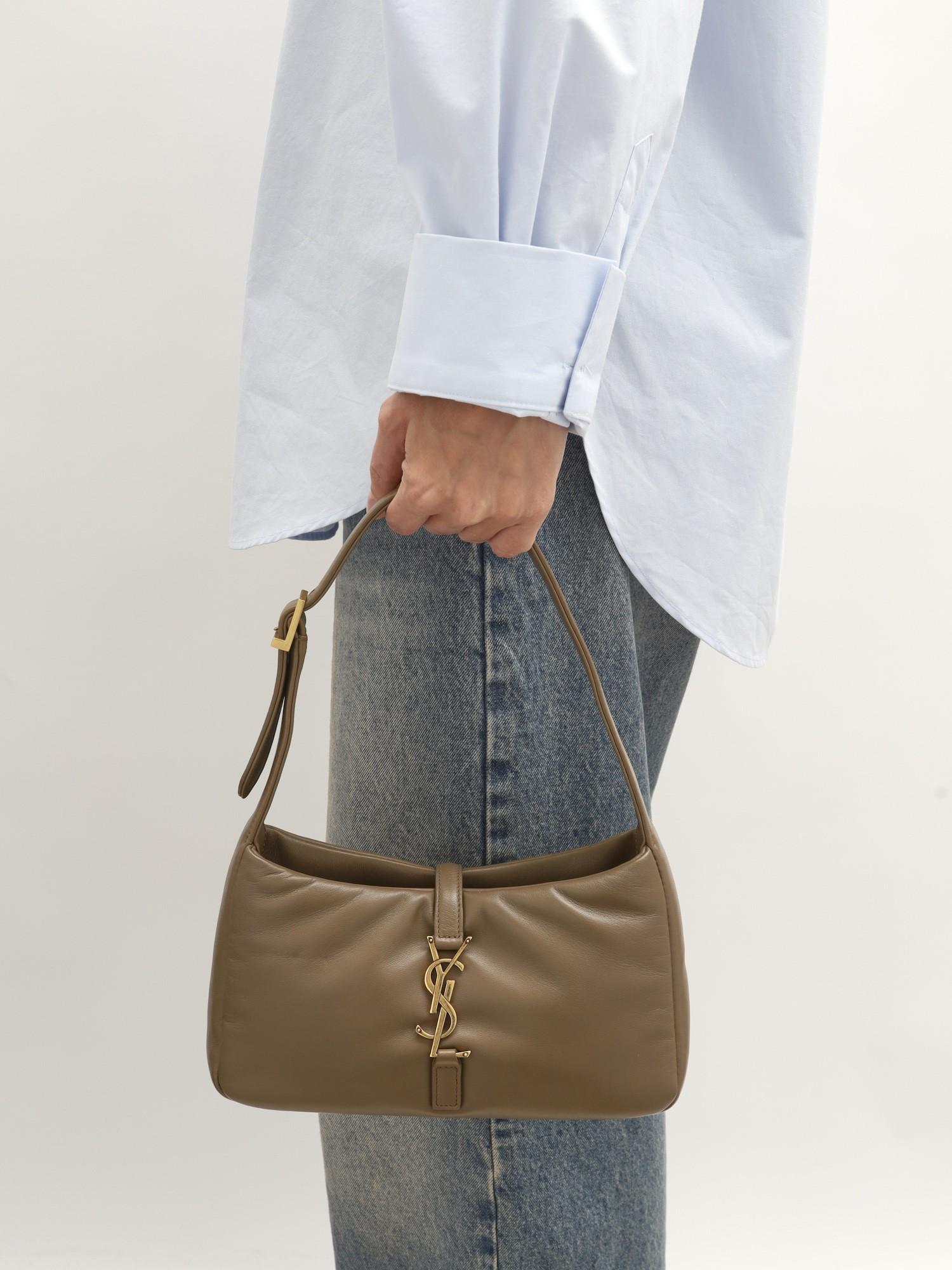 Saint Laurent Le 5 a 7 , фото 2