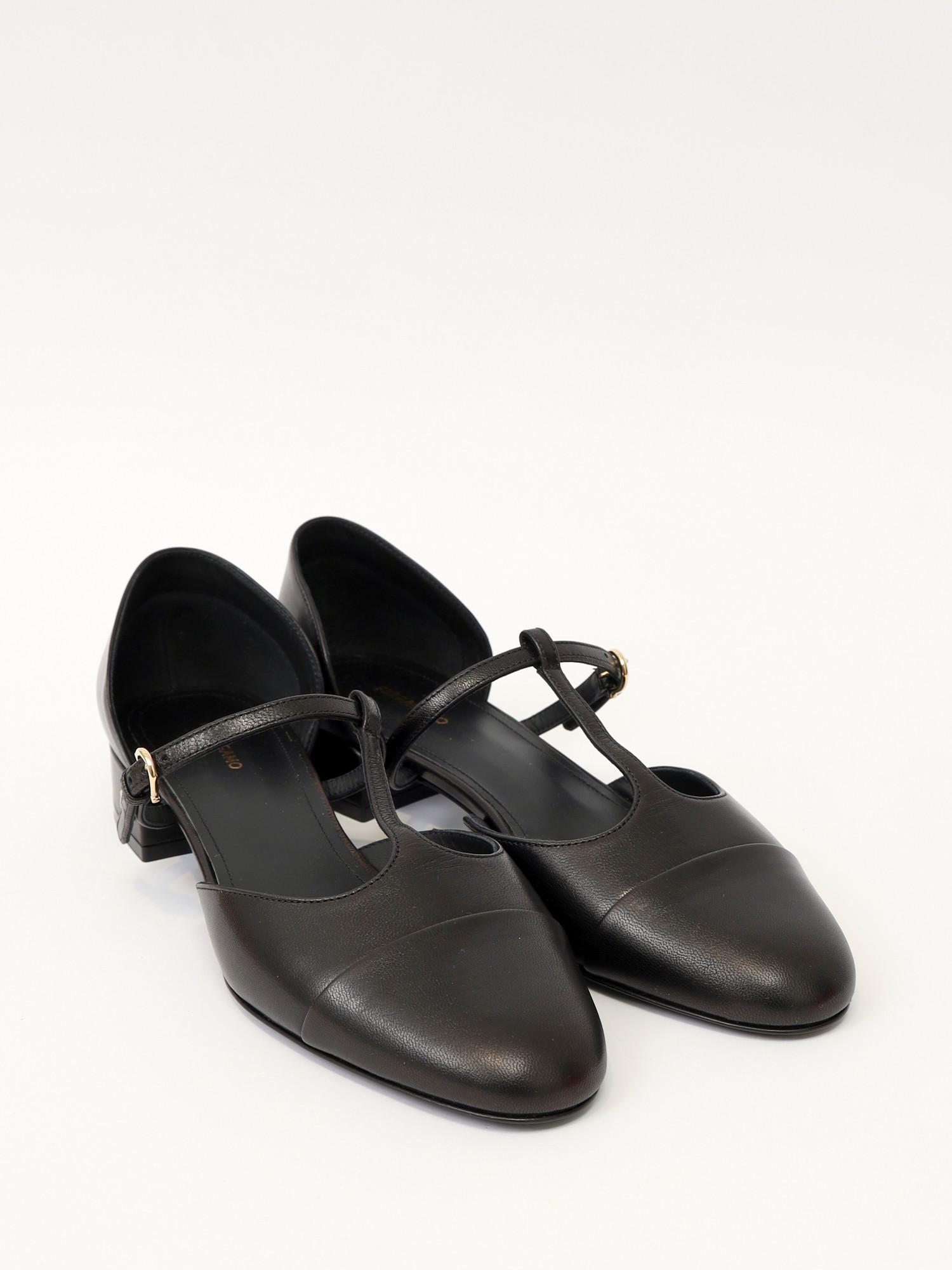Salvatore Ferragamo  38.5, фото 4