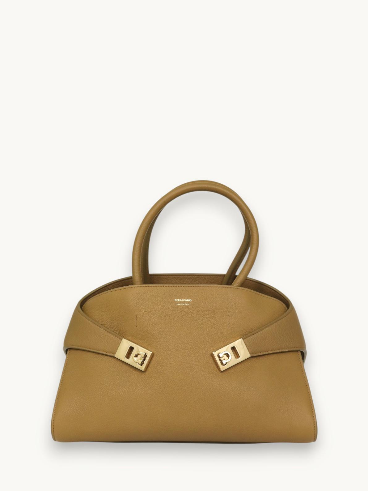 Salvatore Ferragamo Hug , фото 1