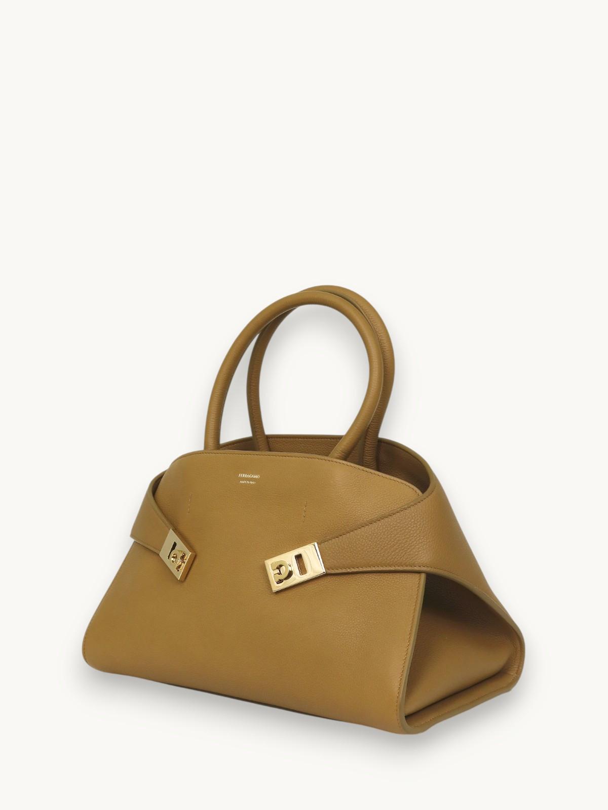 Salvatore Ferragamo Hug , фото 3