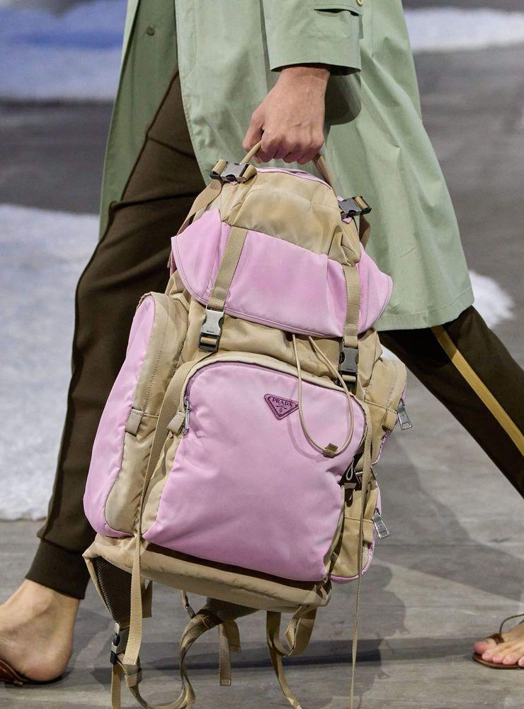 Prada весна-лето 2026