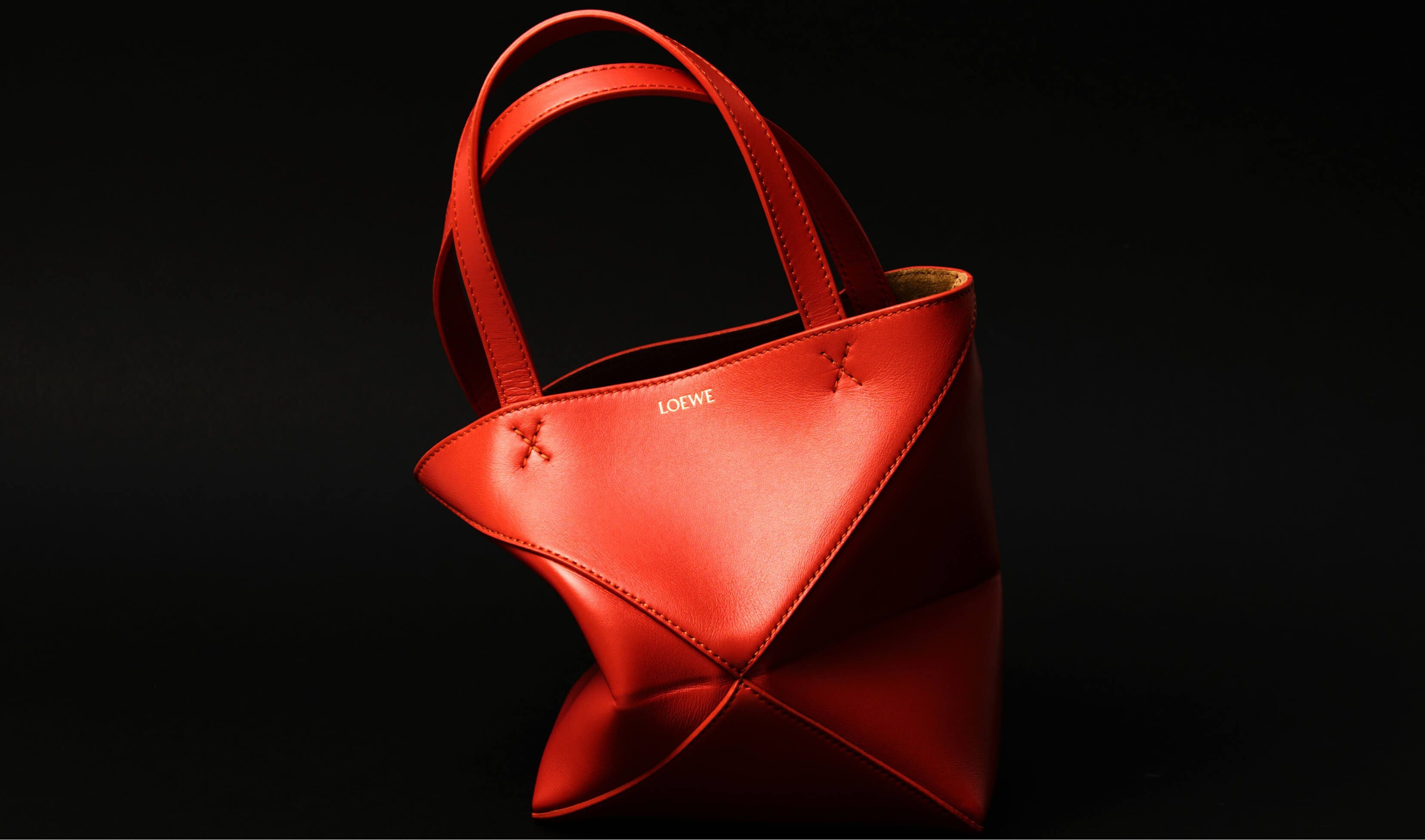 Собрали по пазлу всю историю Loewe: от логотипа до сумки Puzzle