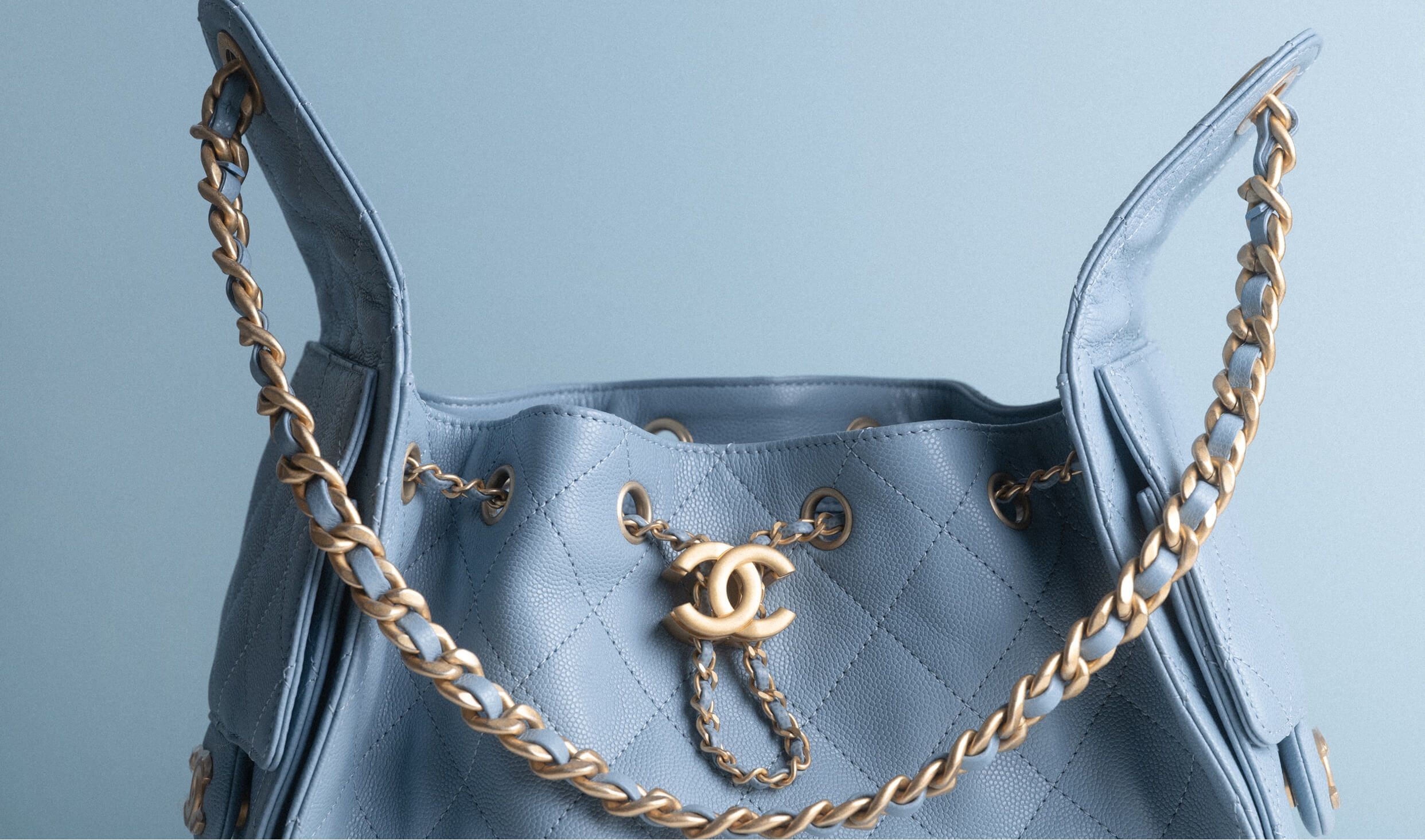Вы можете выбрать любую Chanel. «Икра»? Ящерица? Деним? Легко