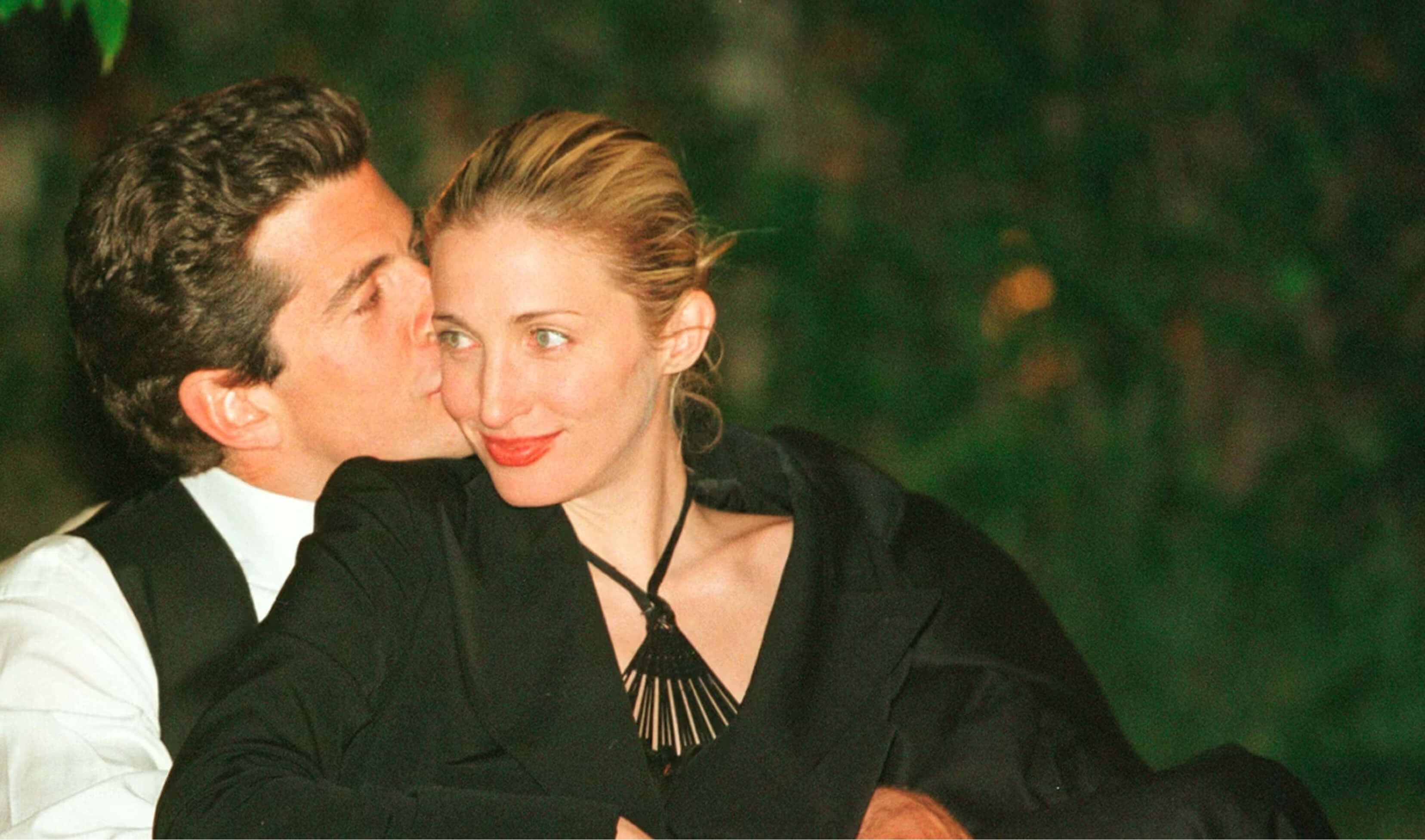 Джон Ф. Кеннеди-младший и Каролин Бессет-Кеннеди