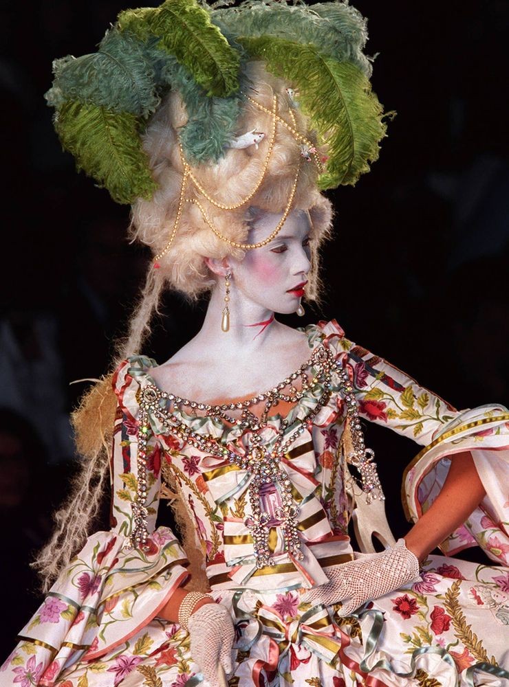 Christian Dior Осень-зима 2000 