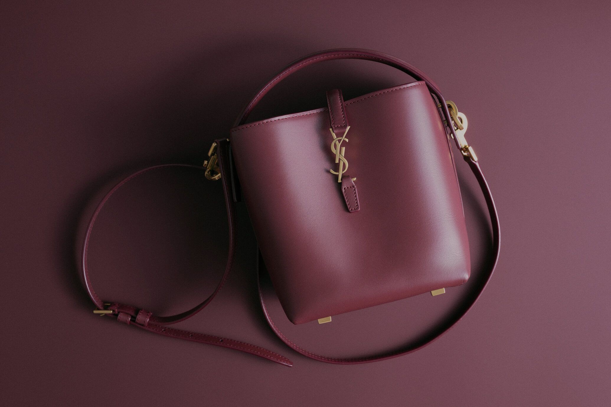 Как ухаживать за кожаными сумками