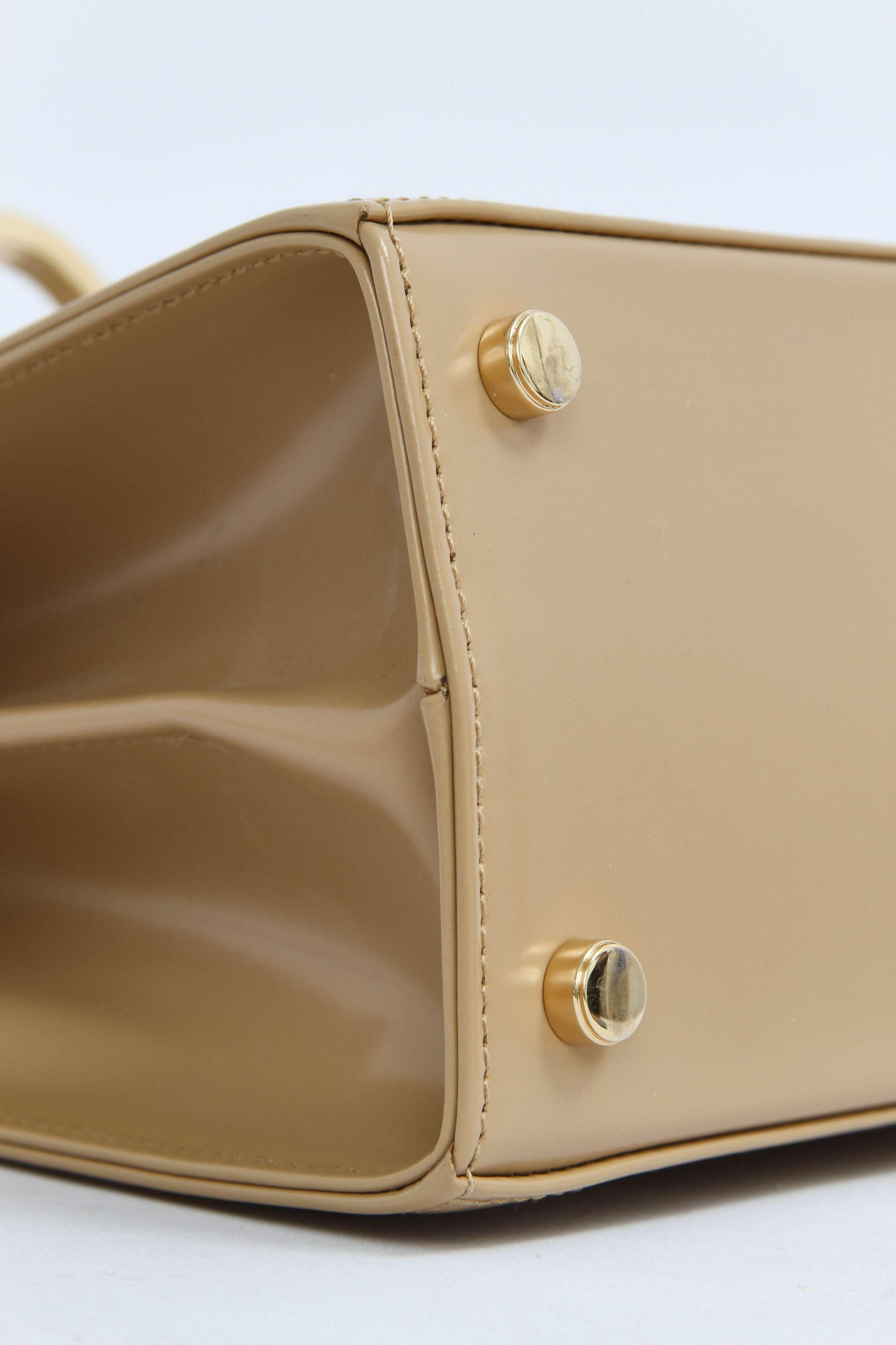 Salvatore Ferragamo Leather Bag, фото 5