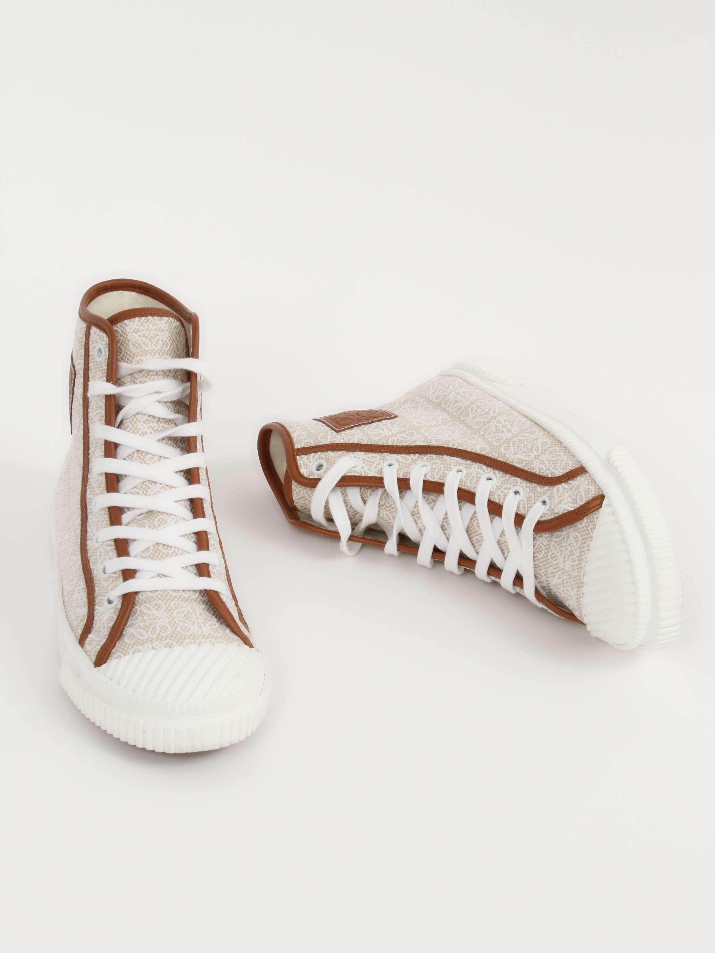 Loewe 40, фото 3
