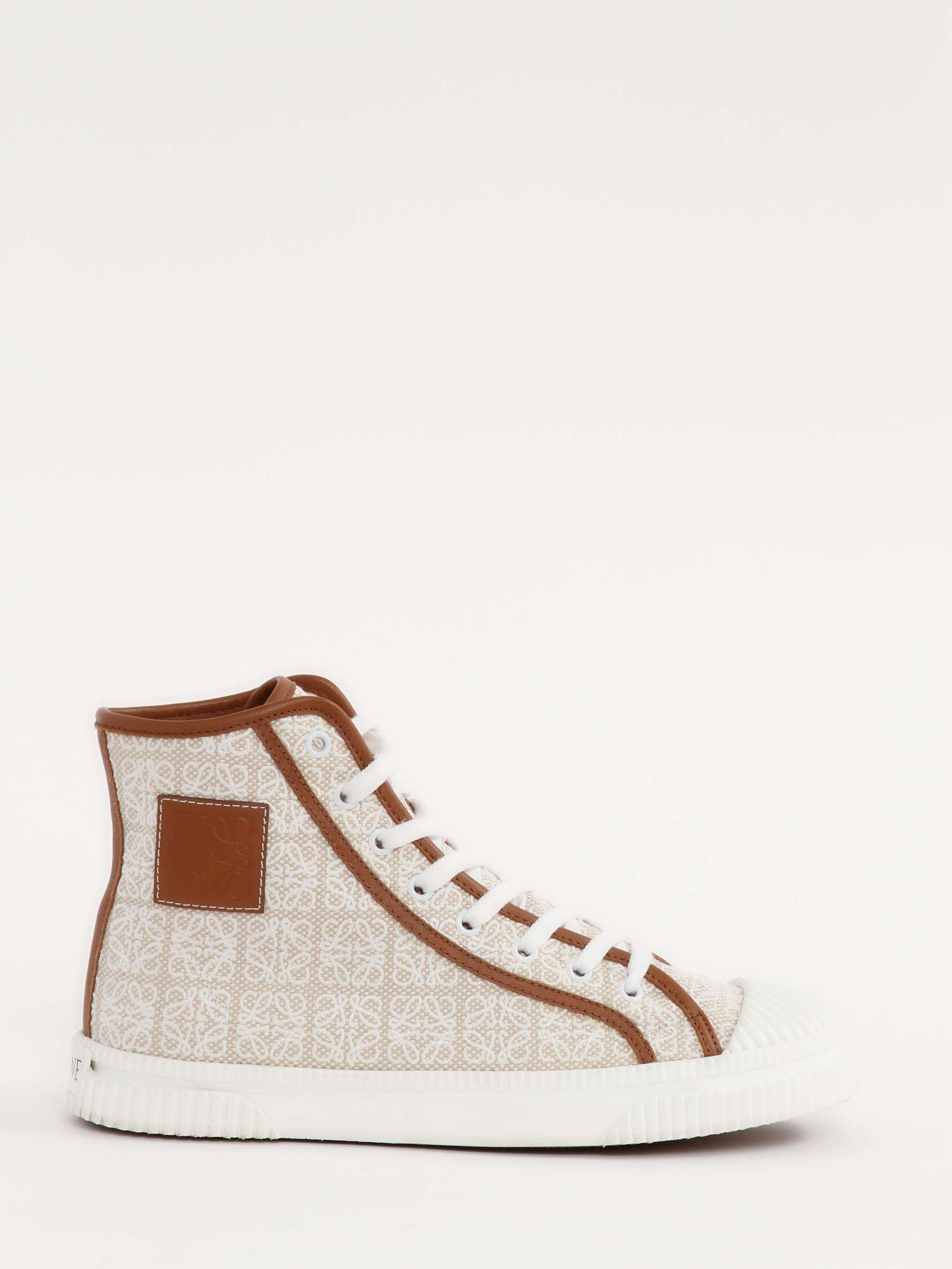 Loewe 40, фото 1