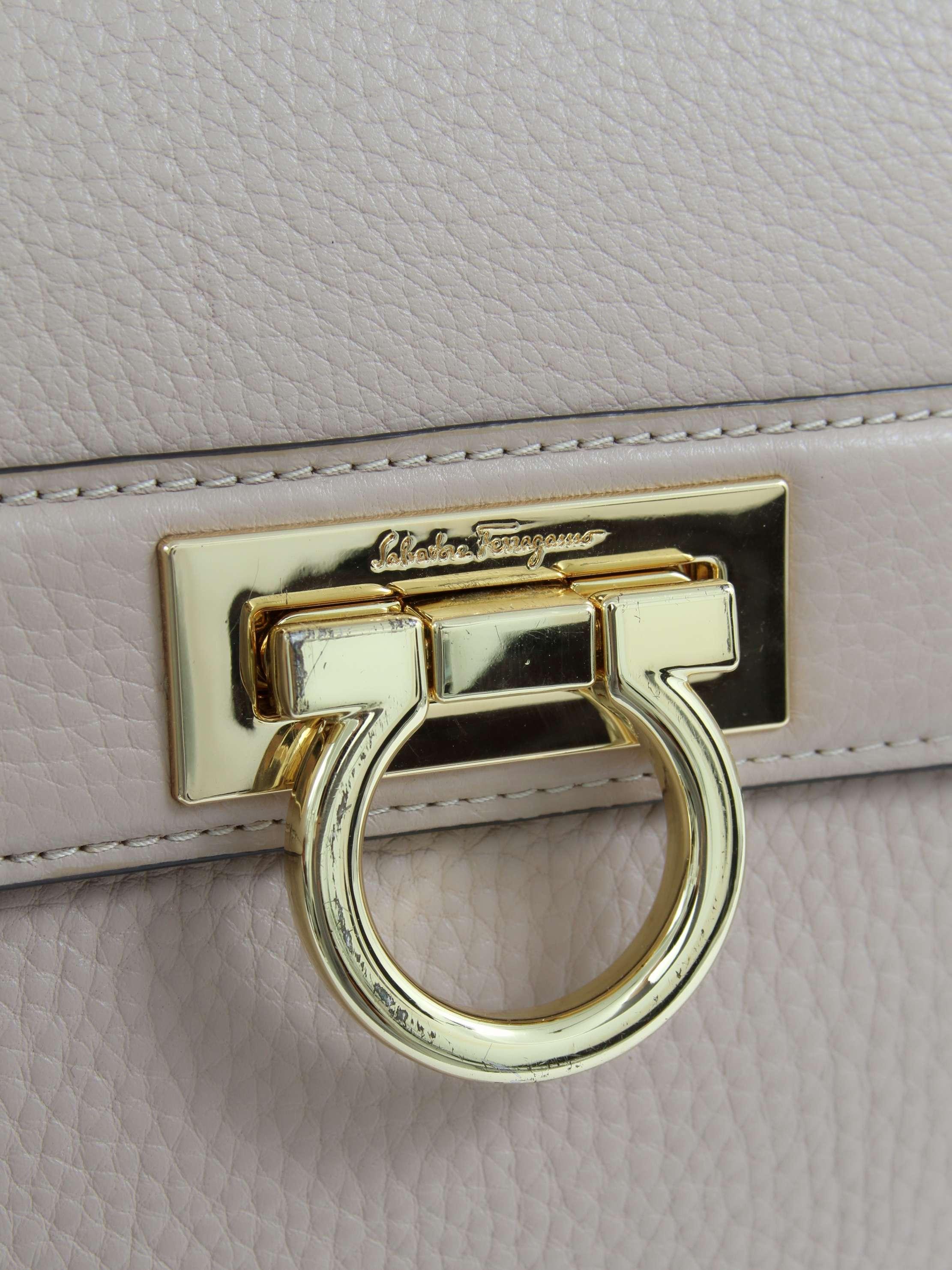 Salvatore Ferragamo Sofia, фото 4