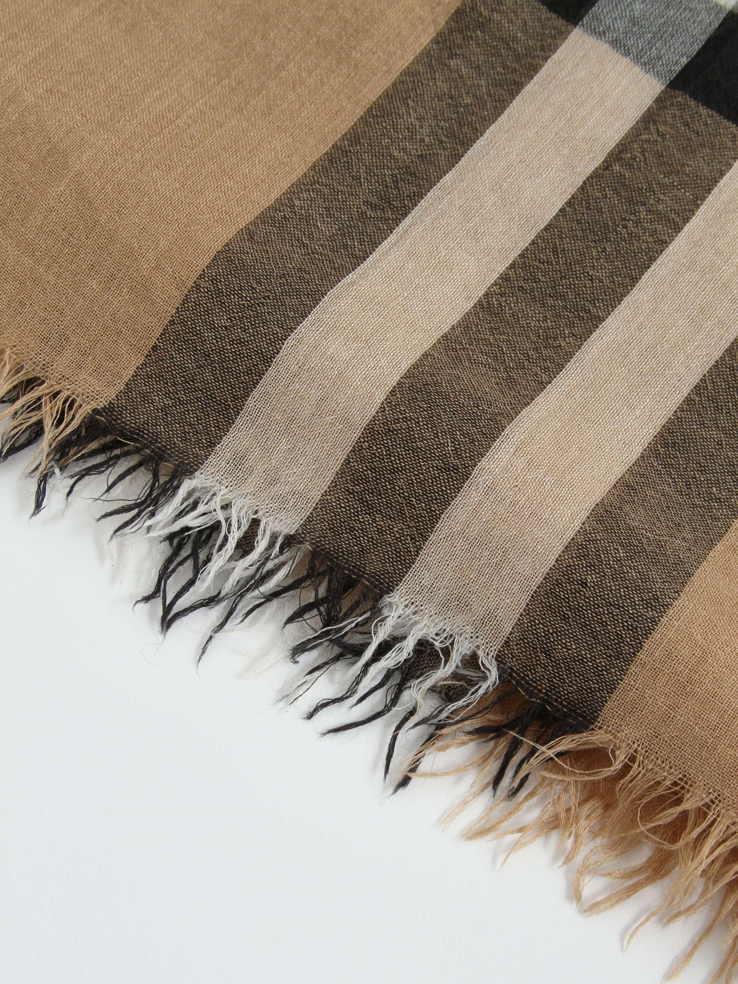 Burberry Scarf, фото 4