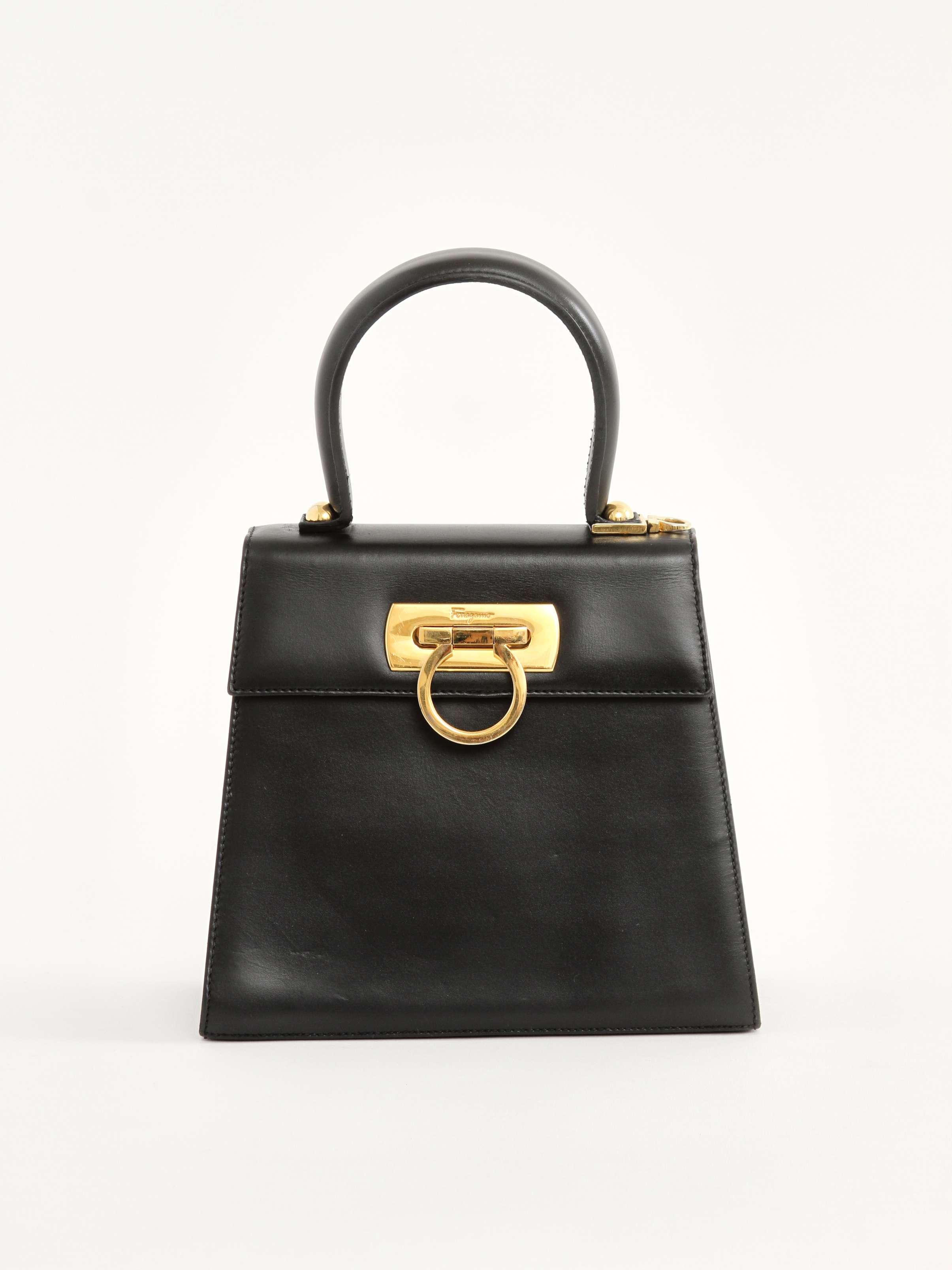 Salvatore Ferragamo Gancini, фото 1