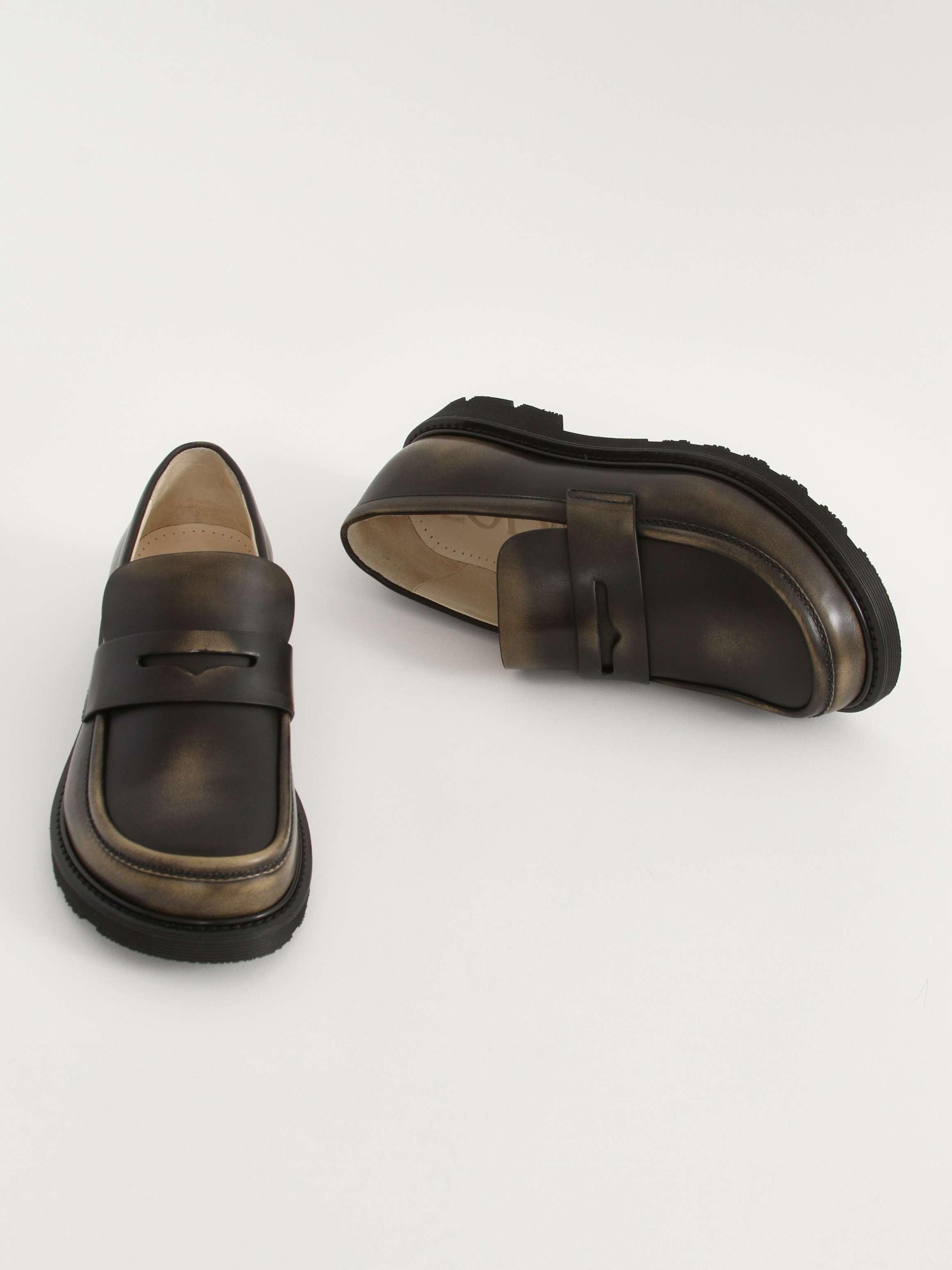 Loewe 40, фото 3
