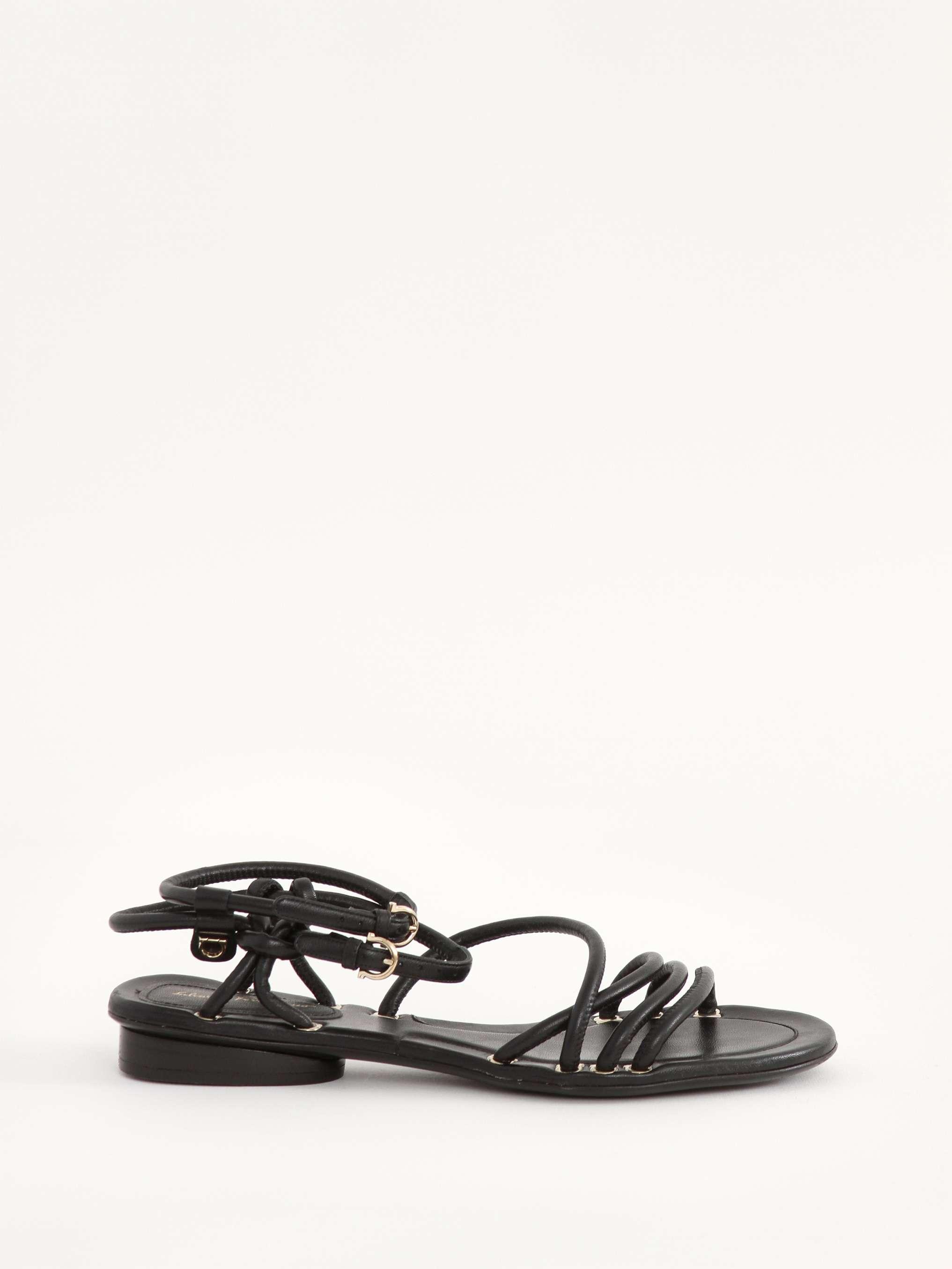 Salvatore Ferragamo 37,5, фото 1