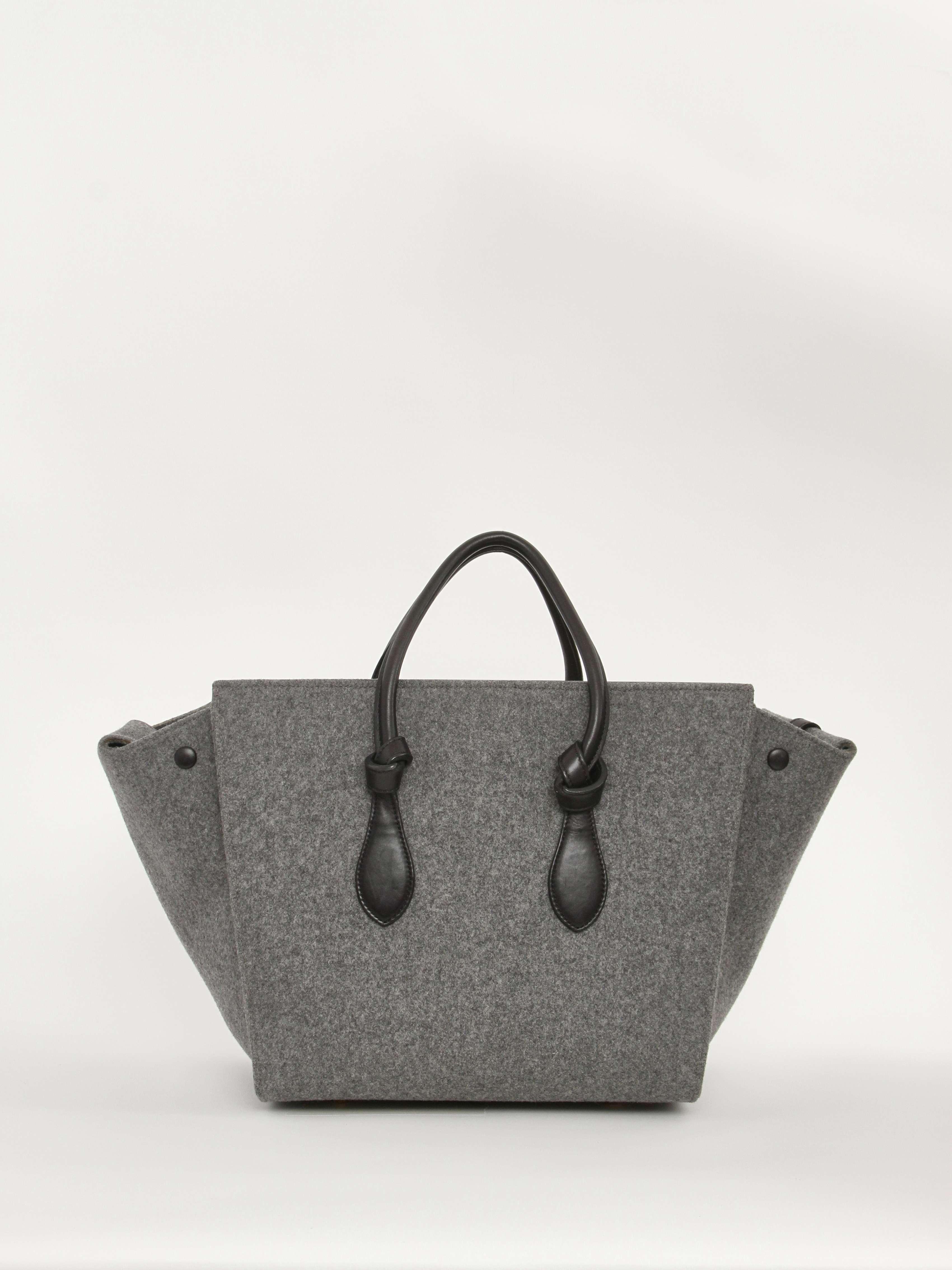 Celine Tie, фото 1