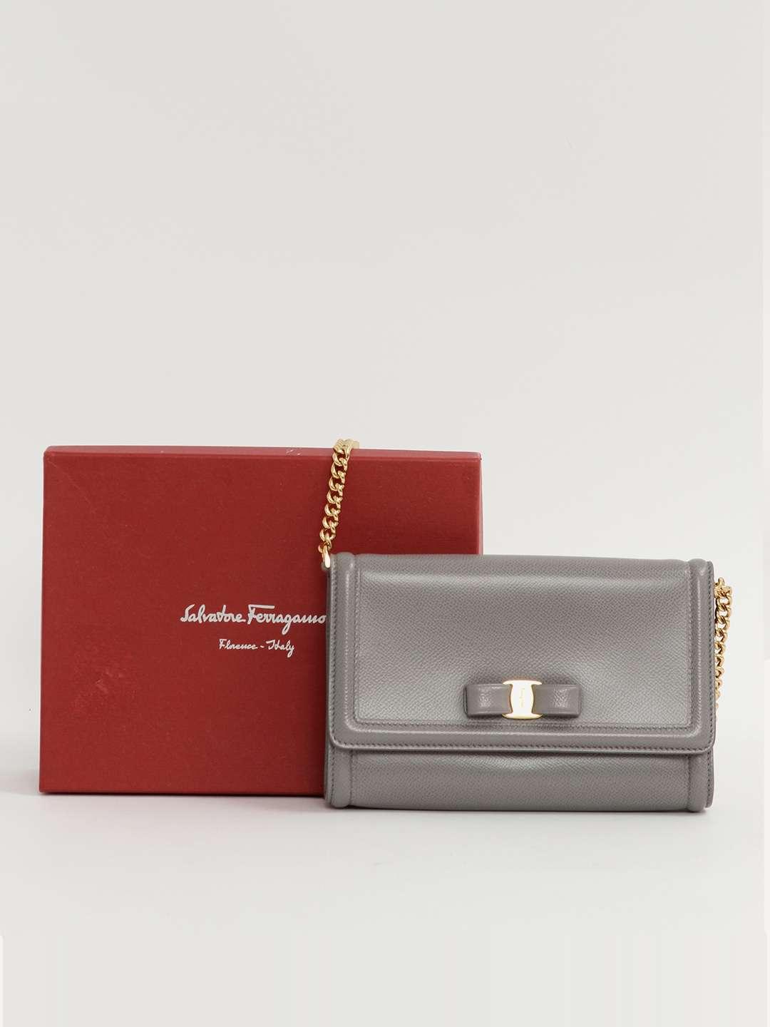 Salvatore Ferragamo Vara, фото 4