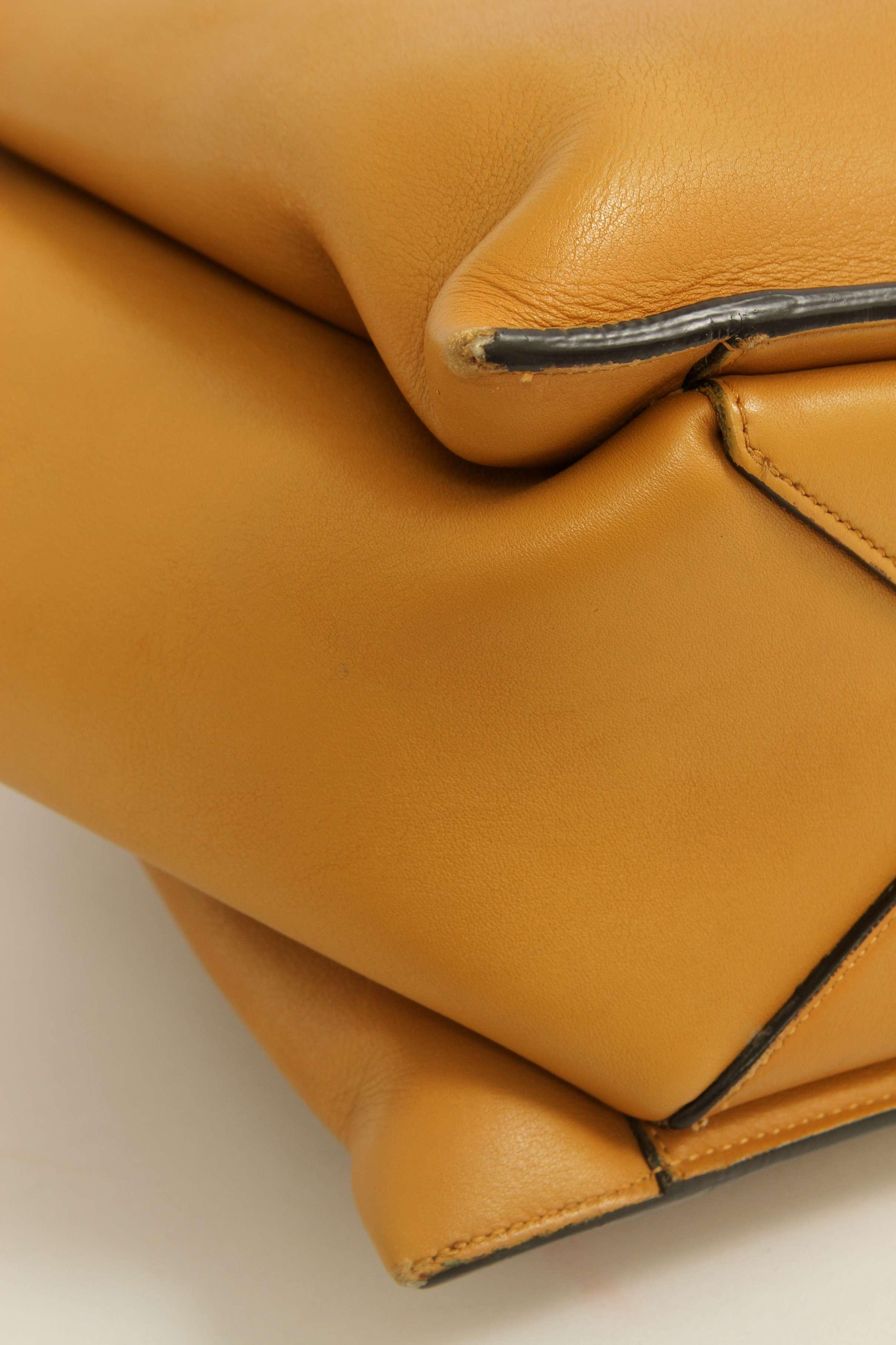 Celine Tri-Fold, фото 5