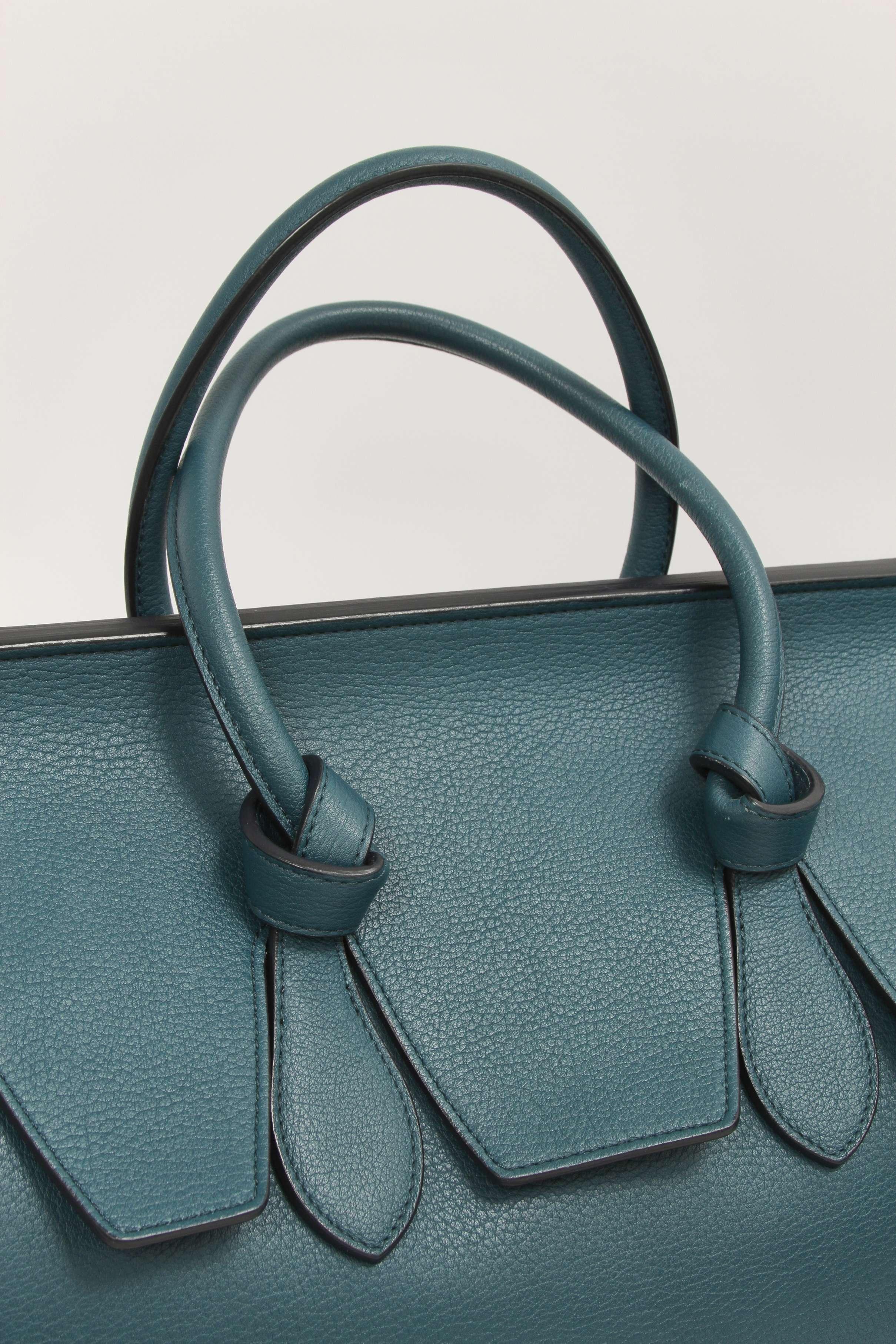 Celine Tie, фото 5