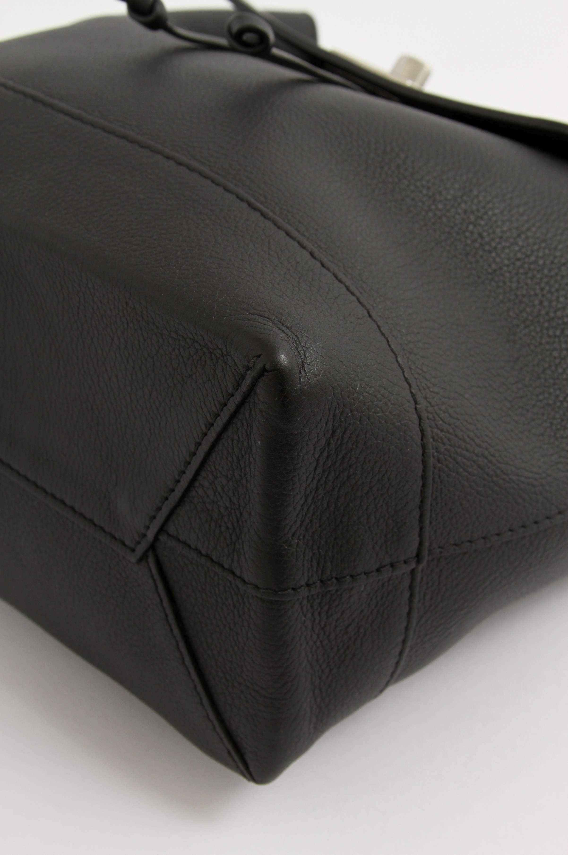 Louis Vuitton Lockme, фото 5