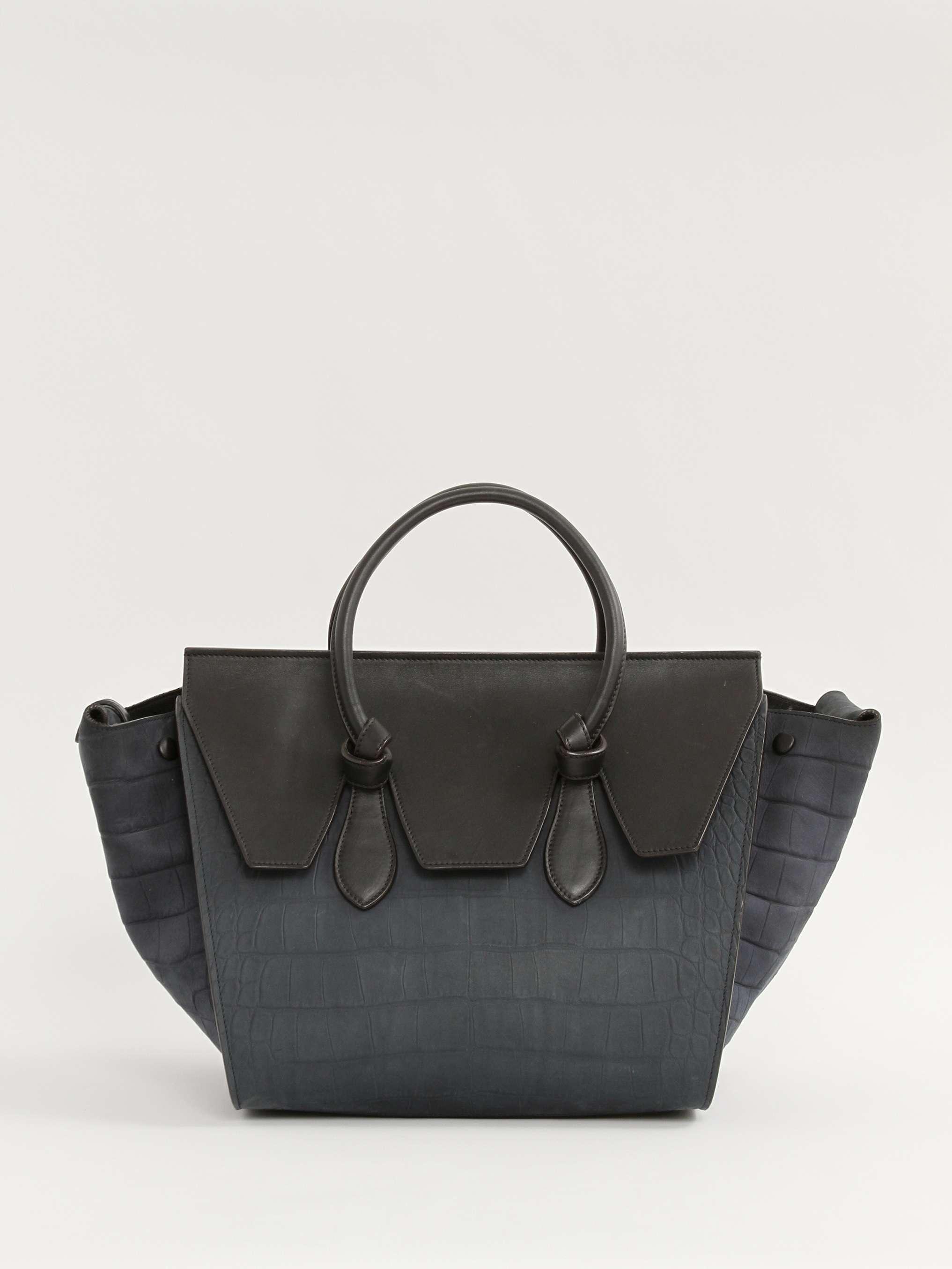 Celine Tie, фото 1