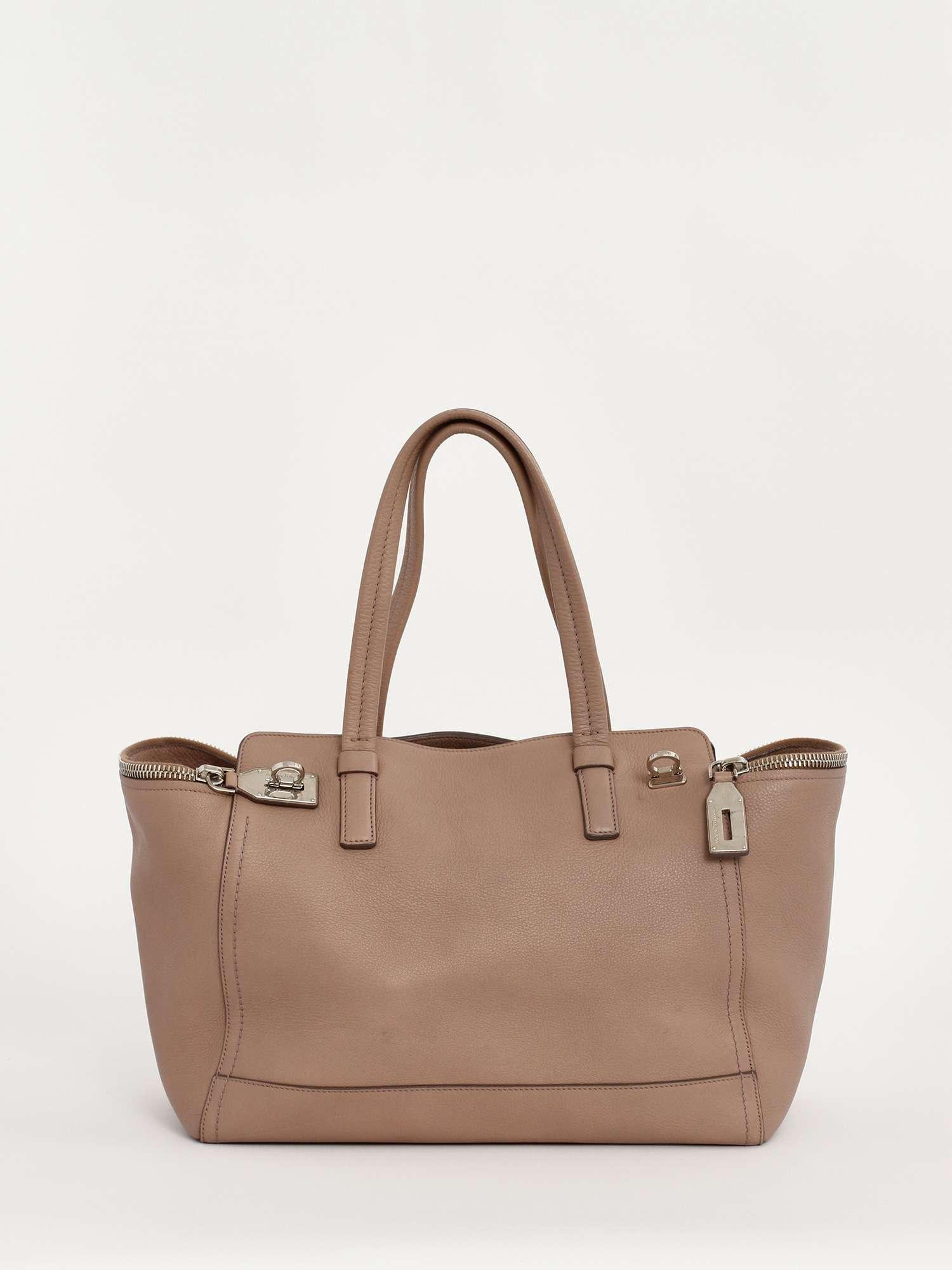 Ferragamo , фото 1