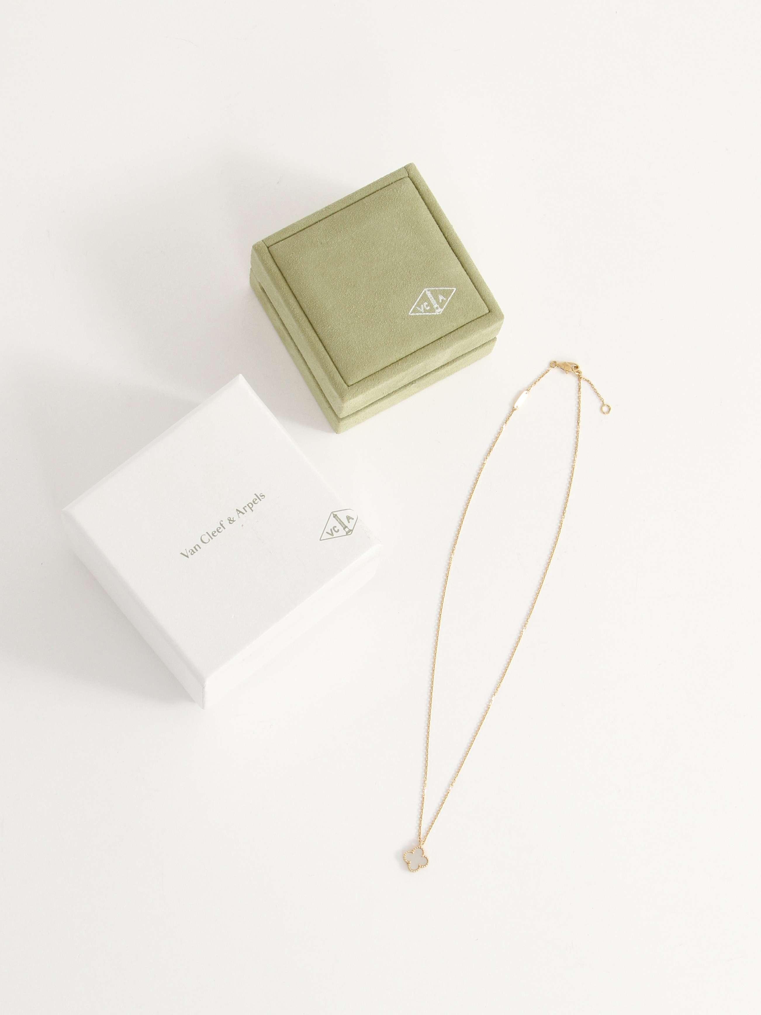 Van Cleef & Arpels Alhambra, фото 5