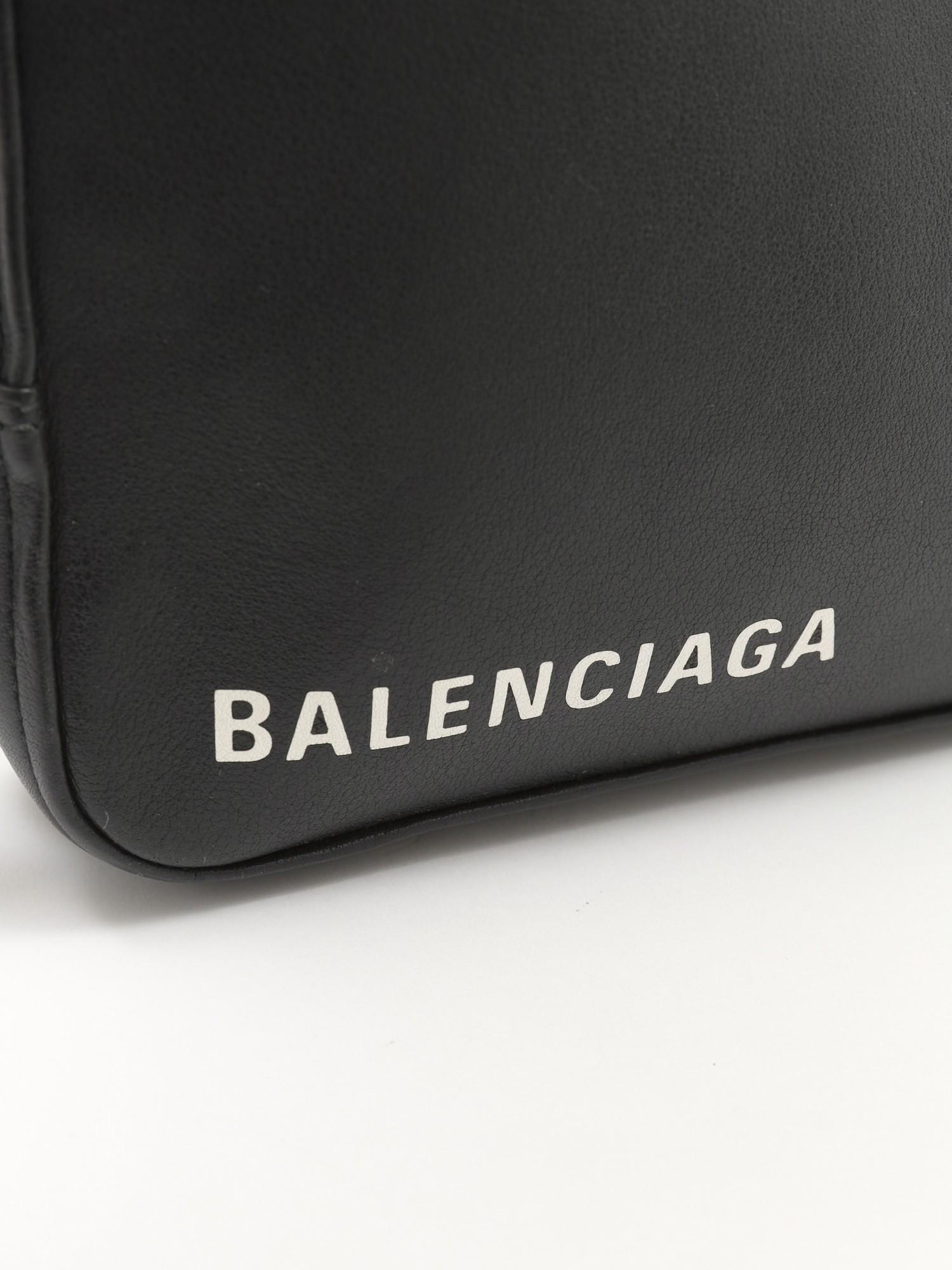 Balenciaga Triangle , фото 5