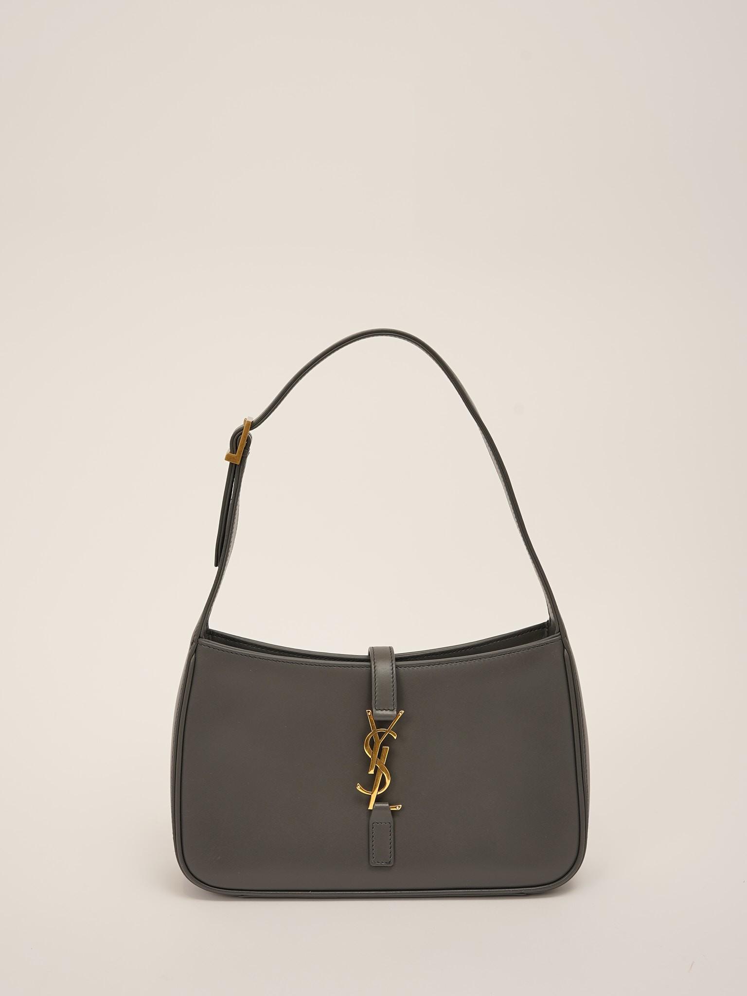 Saint Laurent Le 5 a 7 , фото 1