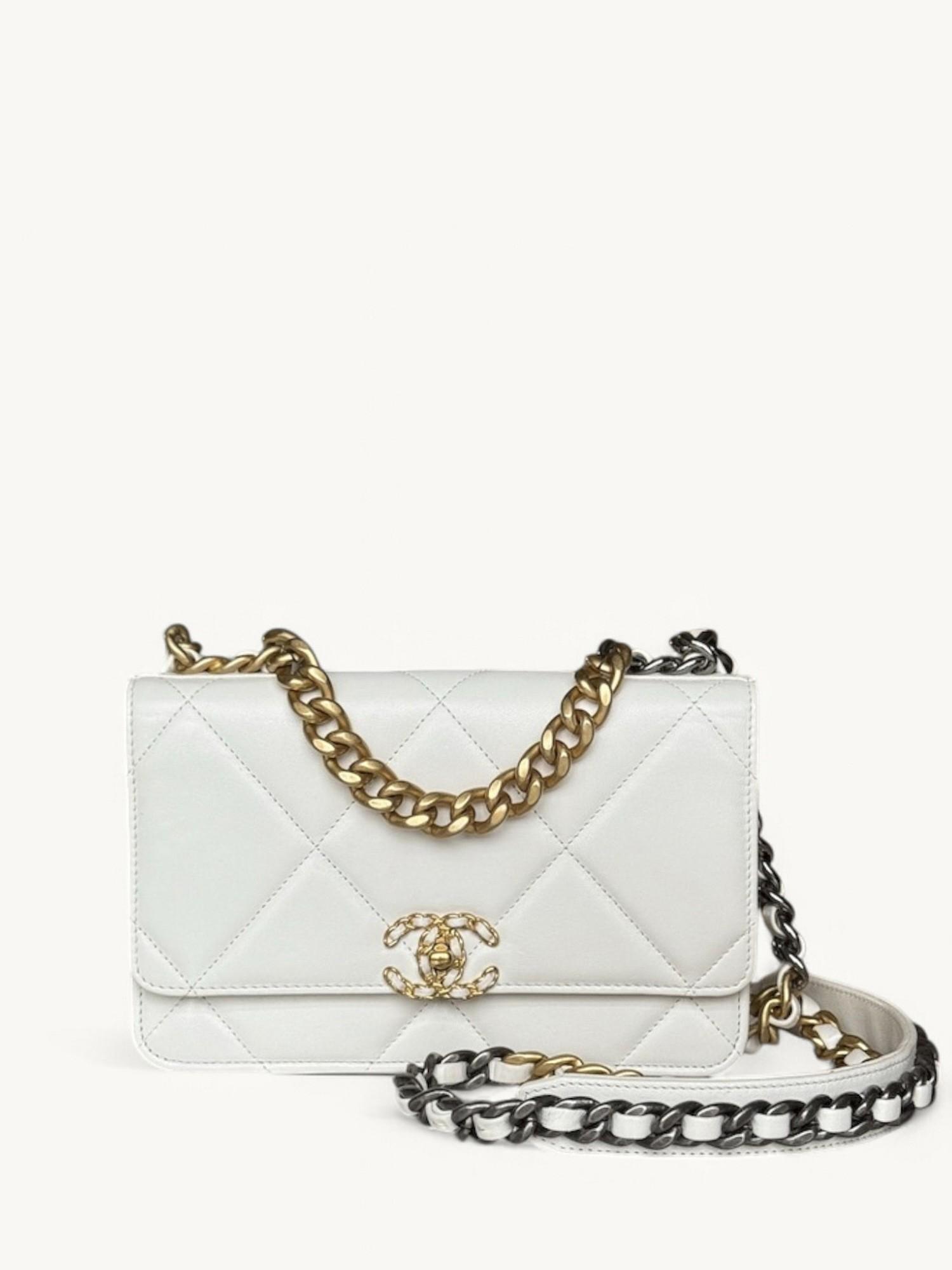 Chanel 19 , фото 1