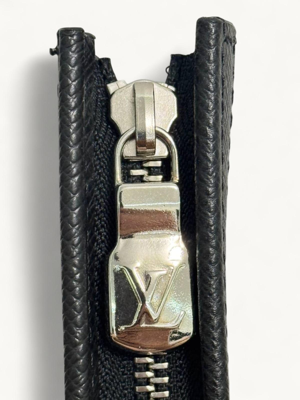 Louis Vuitton Pochette Voyage , фото 4
