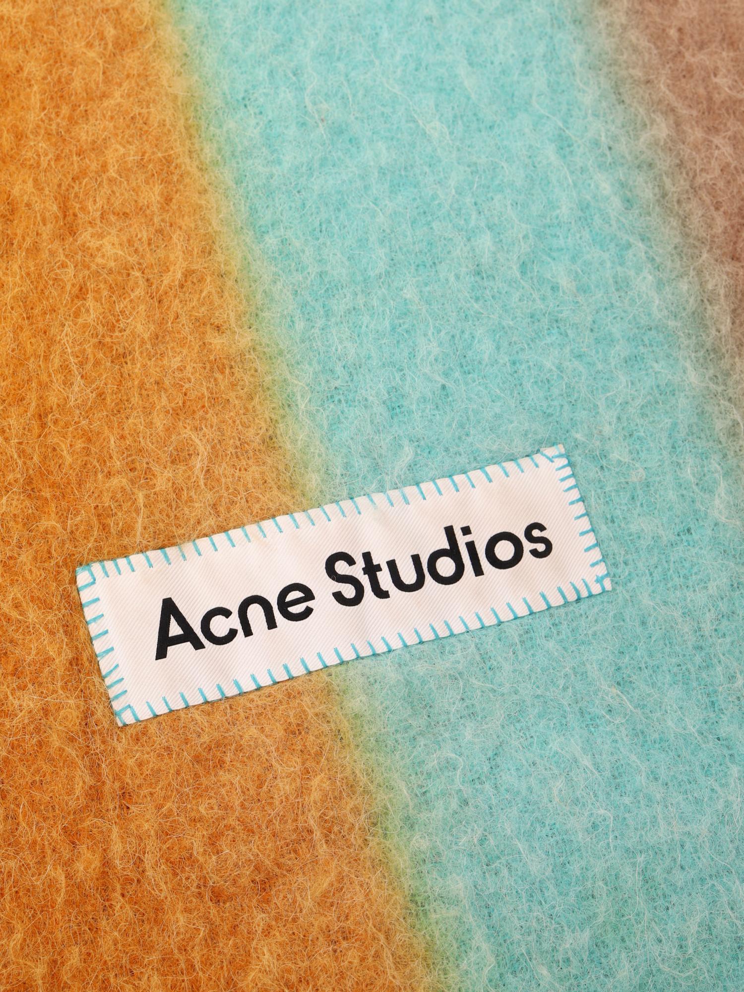 Acne Studios , фото 3