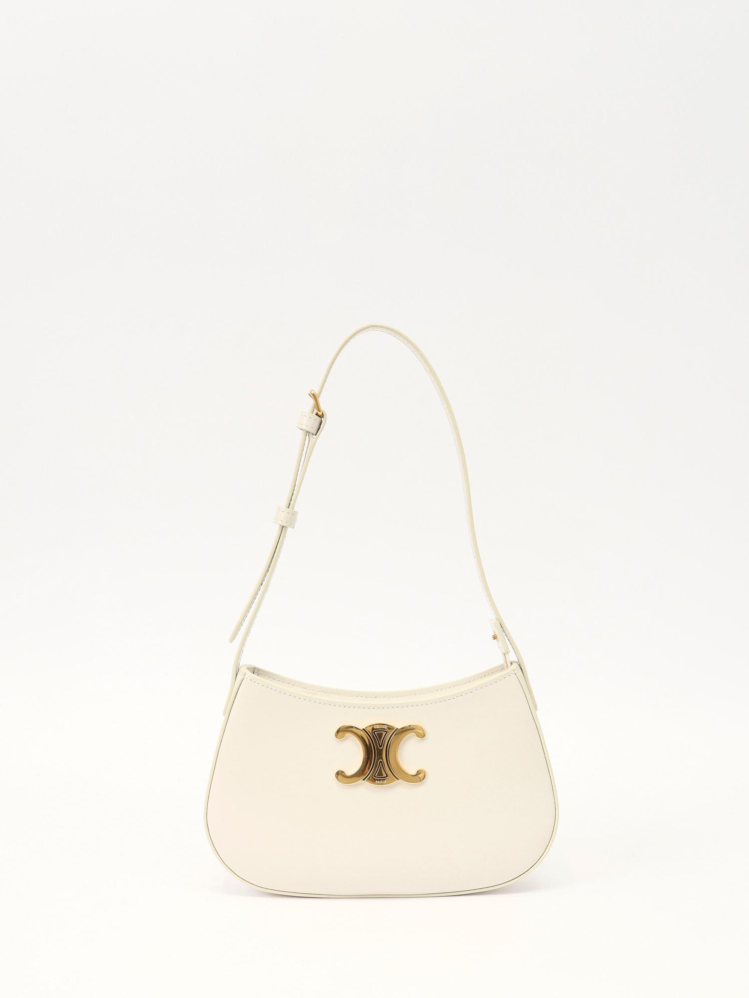 Celine Tilly , фото 1