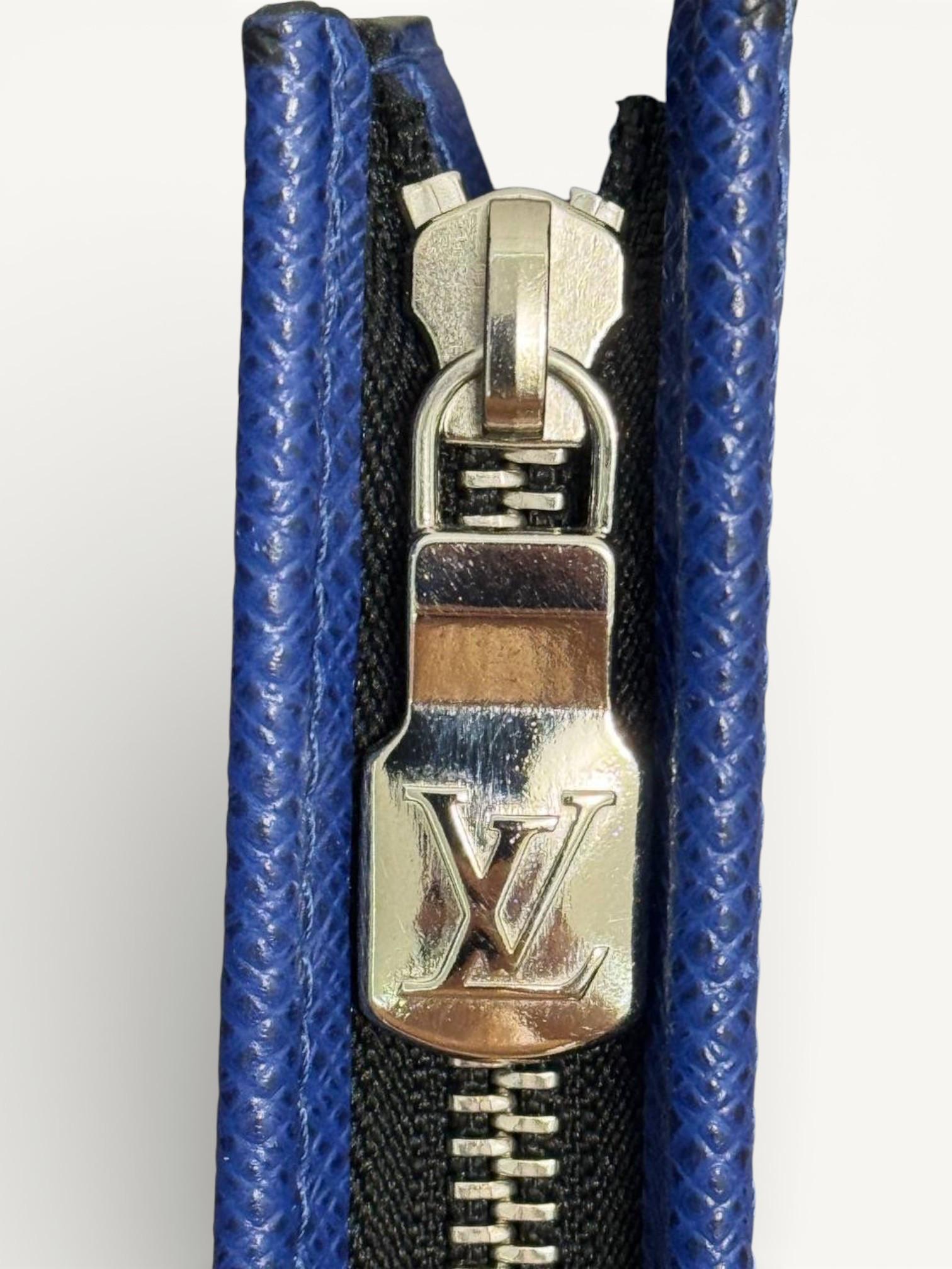Louis Vuitton Pochette Voyage , фото 3