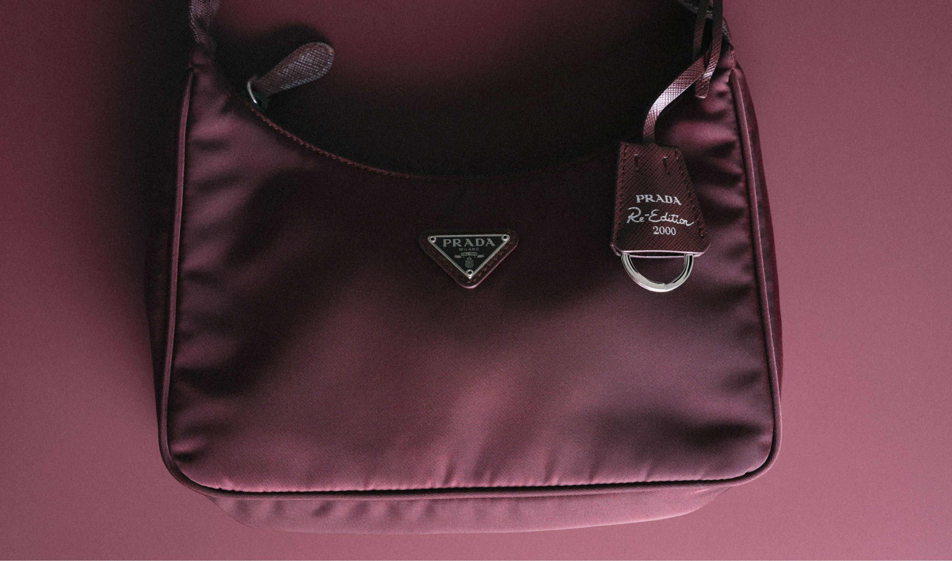 Prada Re-Edition 2000 и 2005